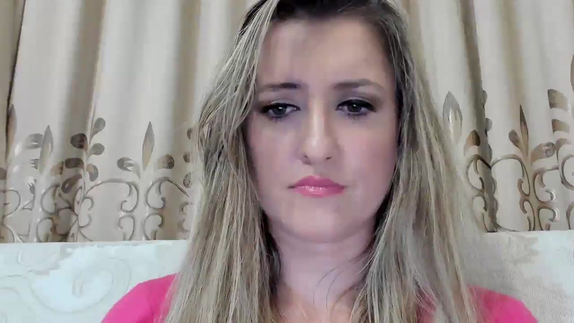 Gallery image thumbnail from BestDream's myfreecams stream on, 10/05/2025, 24:16 image 14 of 20