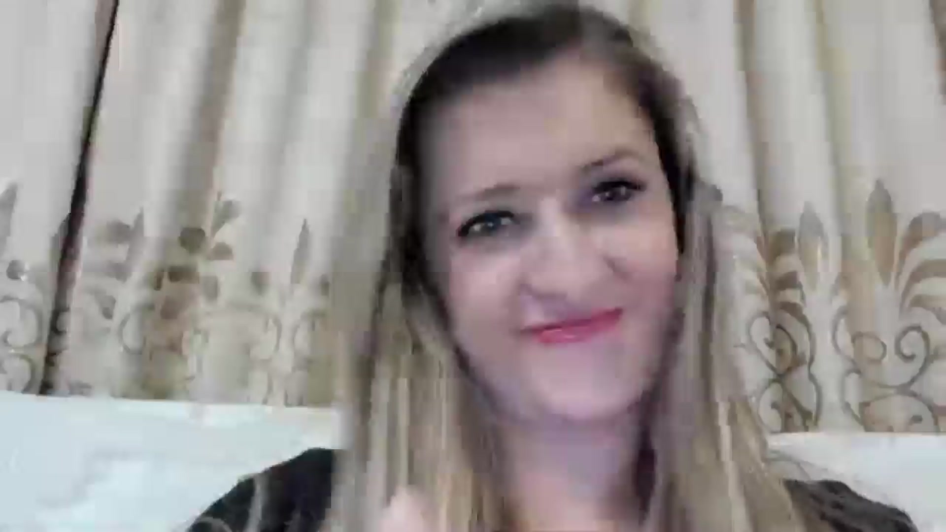 Gallery image thumbnail from BestDream's myfreecams stream on, 10/05/2025, 23:38 image 3 of 20