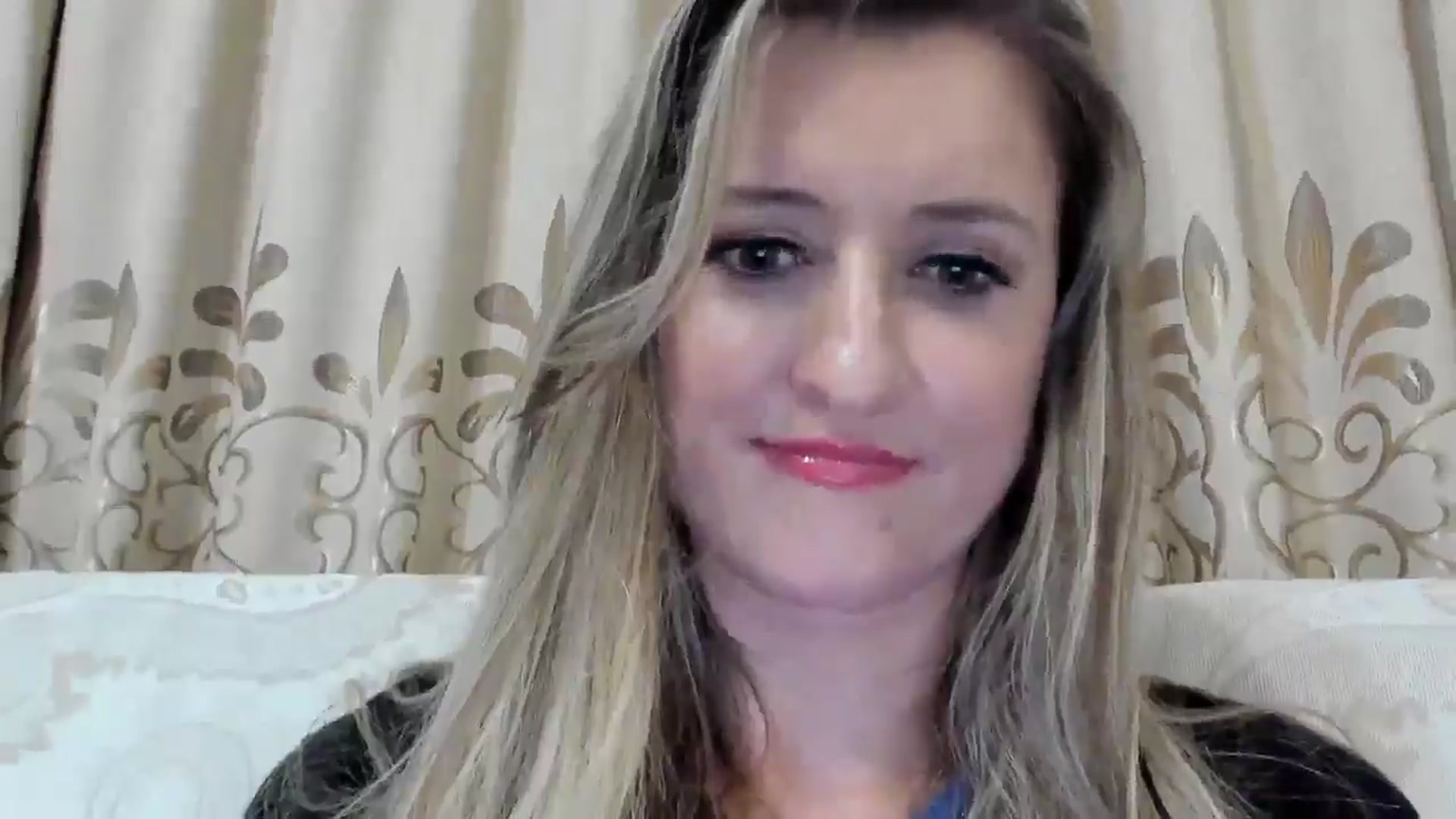 Gallery image thumbnail from BestDream's myfreecams stream on, 10/05/2025, 23:38 image 15 of 20