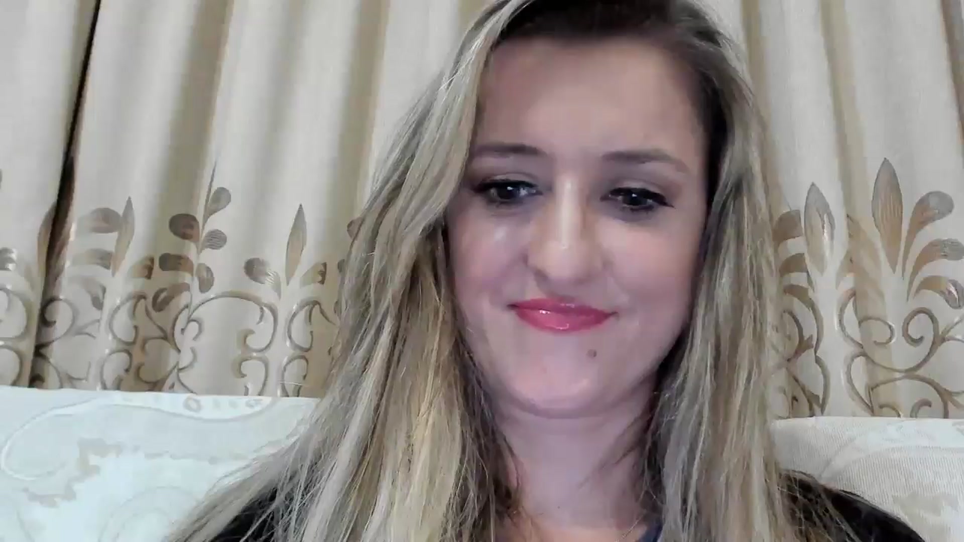 Gallery image thumbnail from BestDream's myfreecams stream on, 10/05/2025, 23:38 image 8 of 20