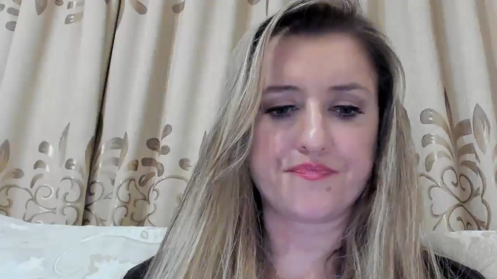 Gallery image thumbnail from BestDream's myfreecams stream on, 10/06/2025, 02:03 image 12 of 20