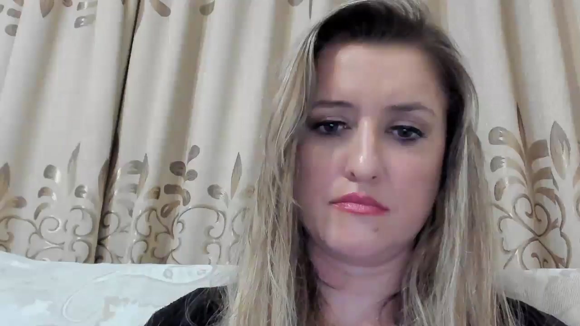 Gallery image thumbnail from BestDream's myfreecams stream on, 10/06/2025, 02:03 image 17 of 20