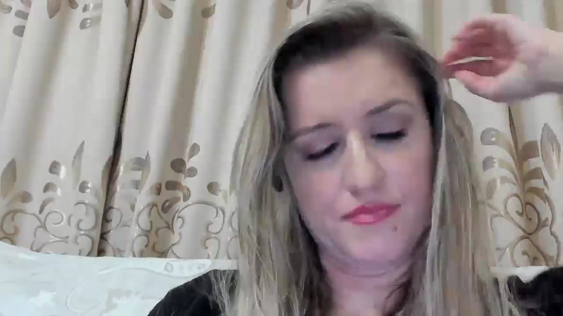 Gallery image thumbnail from BestDream's myfreecams stream on, 10/06/2025, 02:03 image 16 of 20