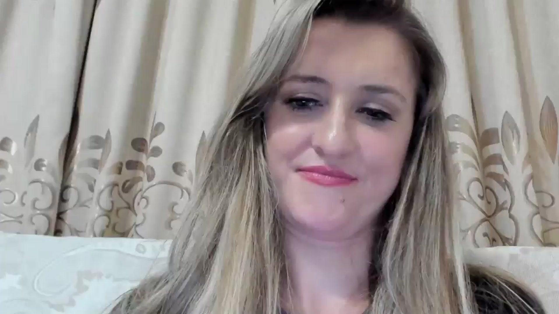 Gallery image thumbnail from BestDream's myfreecams stream on, 10/06/2025, 03:04 image 17 of 20