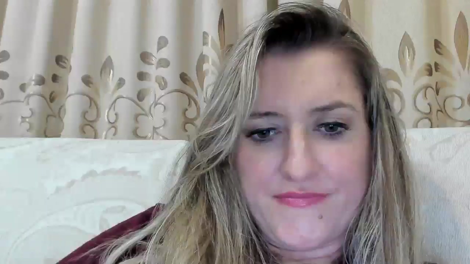 Gallery image thumbnail from BestDream's myfreecams stream on, 10/07/2025, 24:02 image 15 of 20