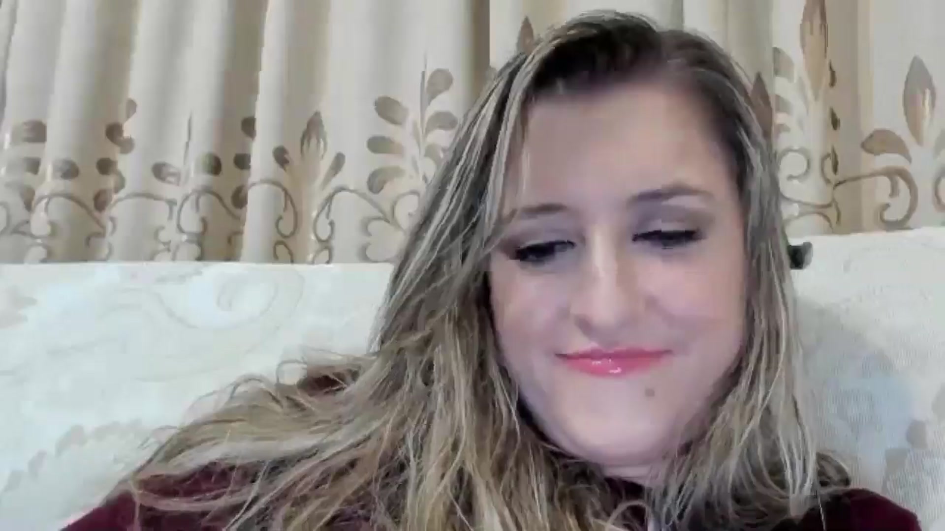 Gallery image thumbnail from BestDream's myfreecams stream on, 10/08/2025, 02:04 image 10 of 20