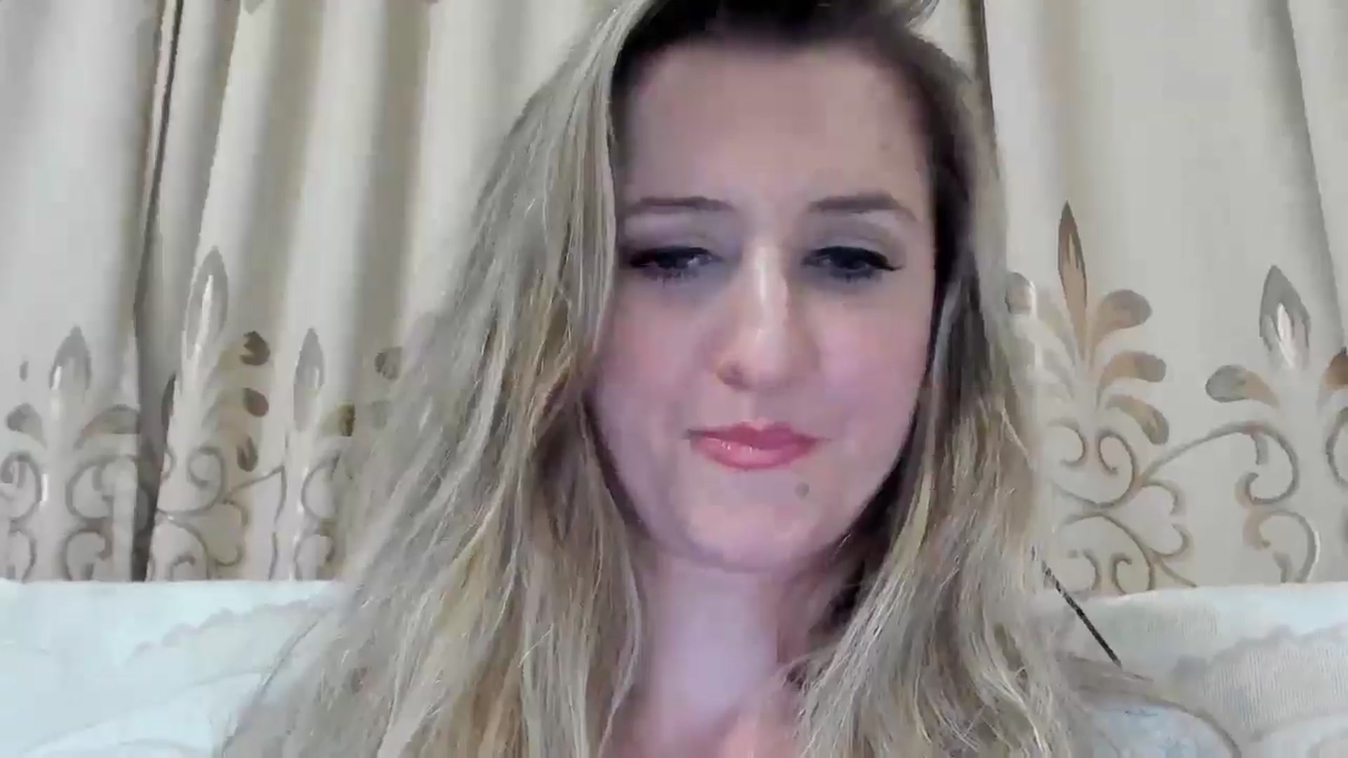 Gallery image thumbnail from BestDream's myfreecams stream on, 10/09/2025, 22:03 image 18 of 20