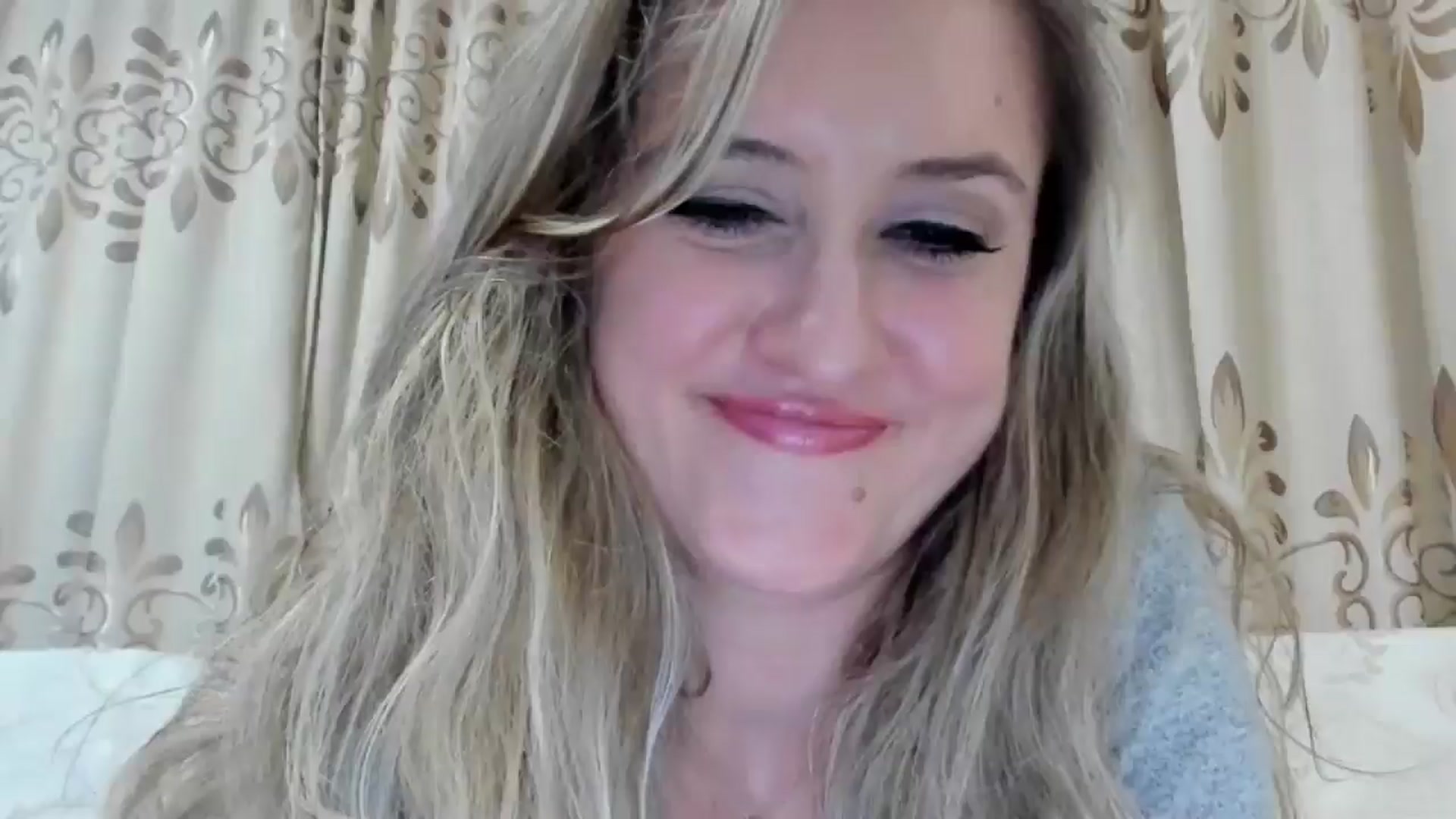 Gallery image thumbnail from BestDream's myfreecams stream on, 10/09/2025, 22:03 image 1 of 20