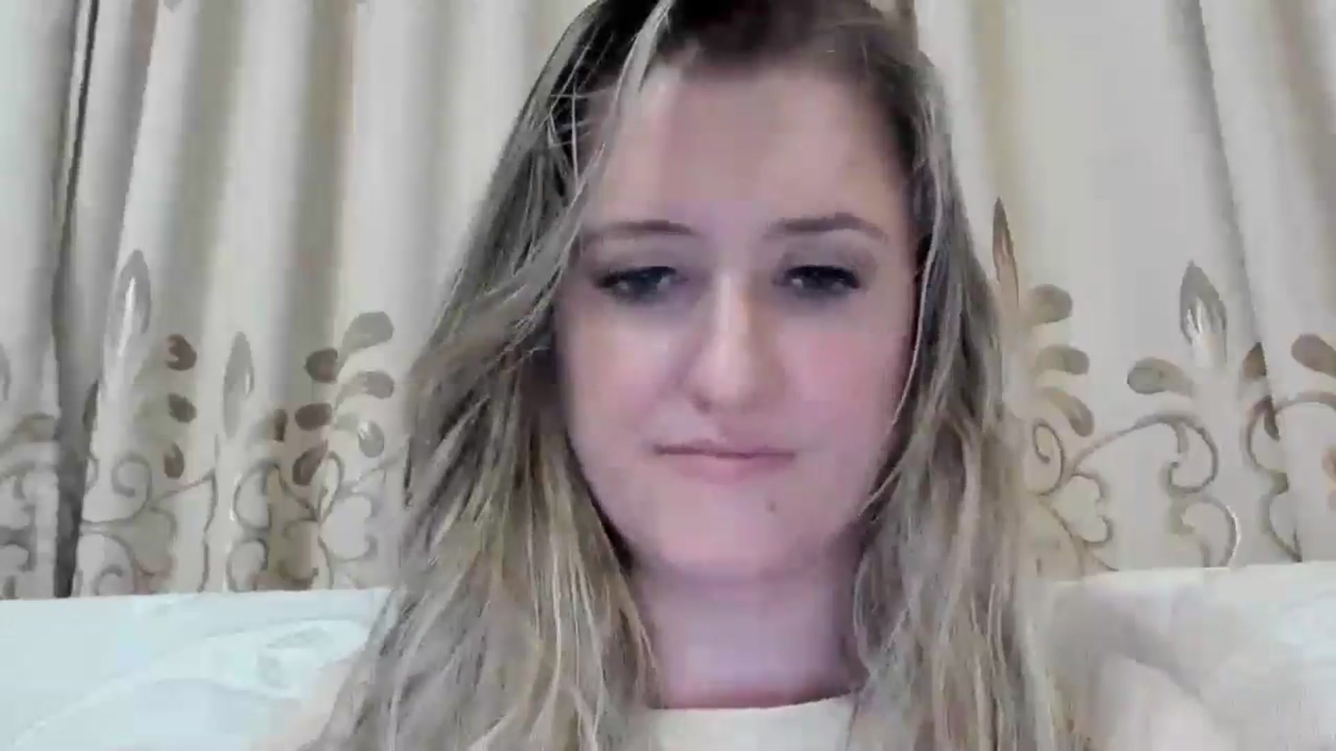 Gallery image thumbnail from BestDream's myfreecams stream on, 10/11/2025, 22:31 image 6 of 20