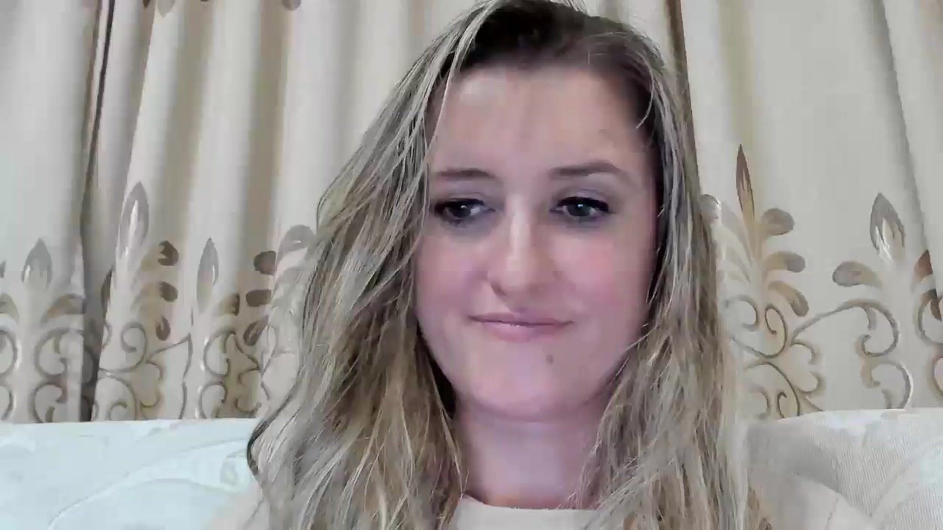 Gallery image thumbnail from BestDream's myfreecams stream on, 10/11/2025, 23:02 image 19 of 20