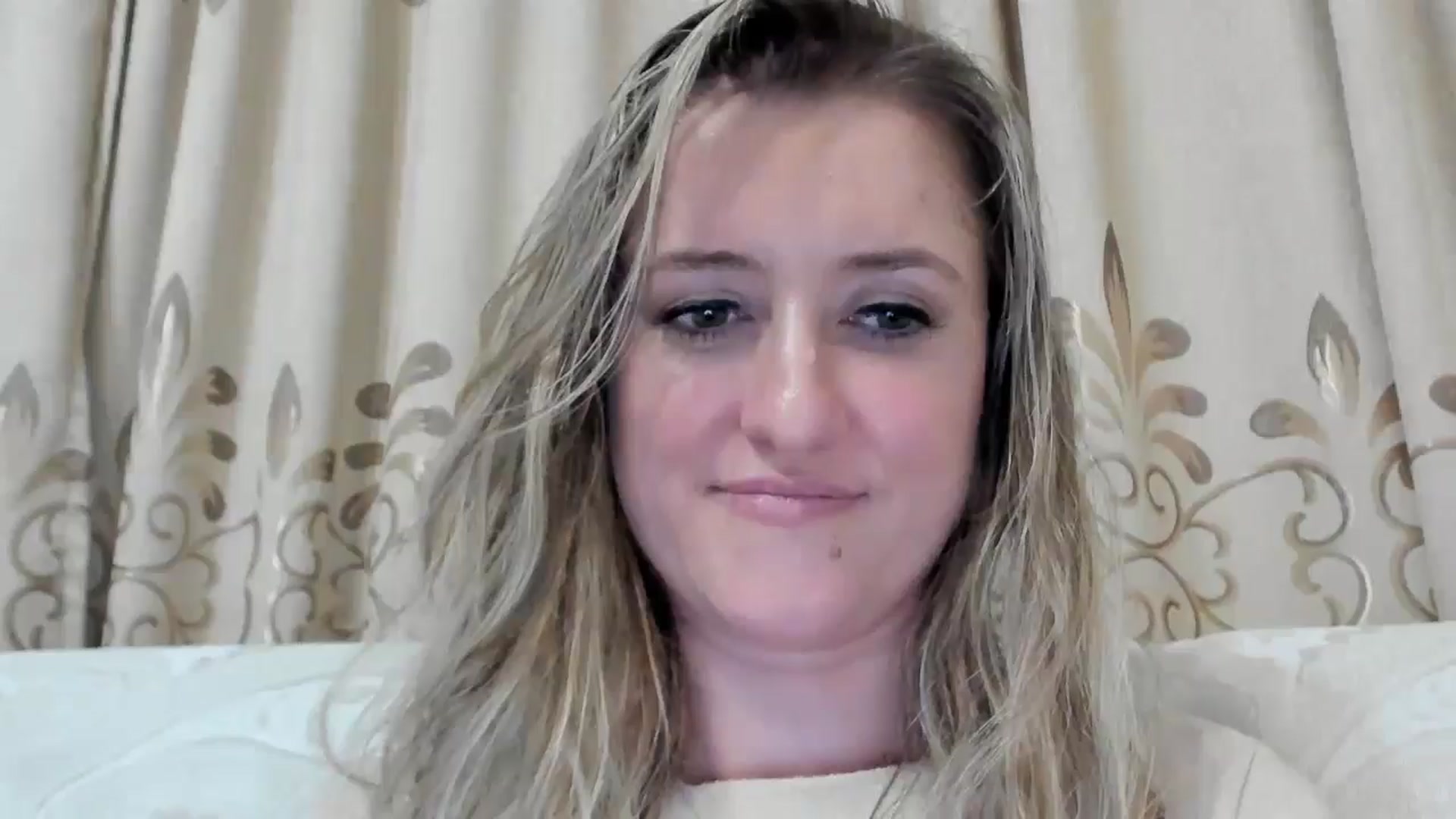 Gallery image thumbnail from BestDream's myfreecams stream on, 10/11/2025, 23:02 image 6 of 20