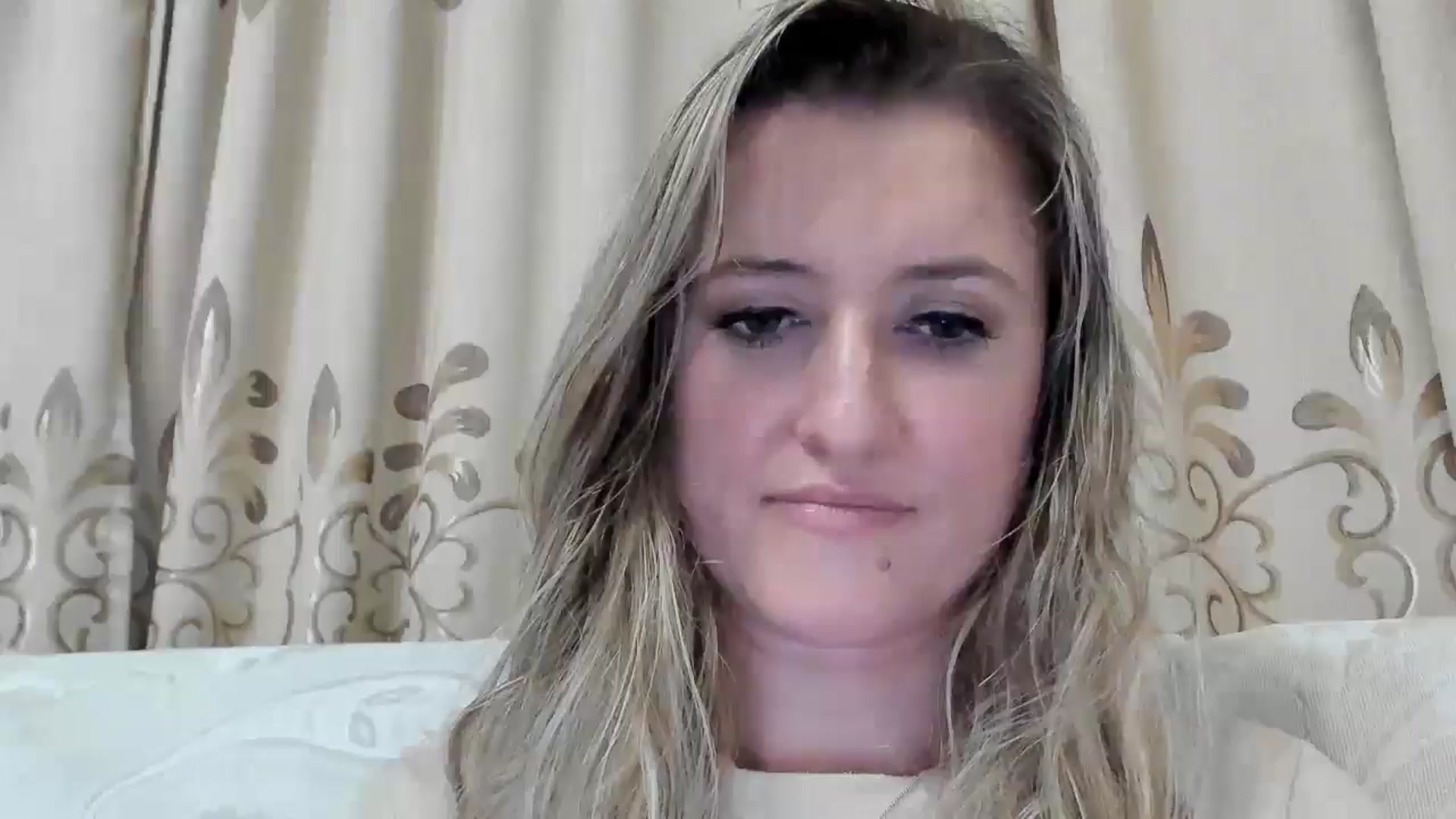 Gallery image thumbnail from BestDream's myfreecams stream on, 10/11/2025, 23:28 image 14 of 20