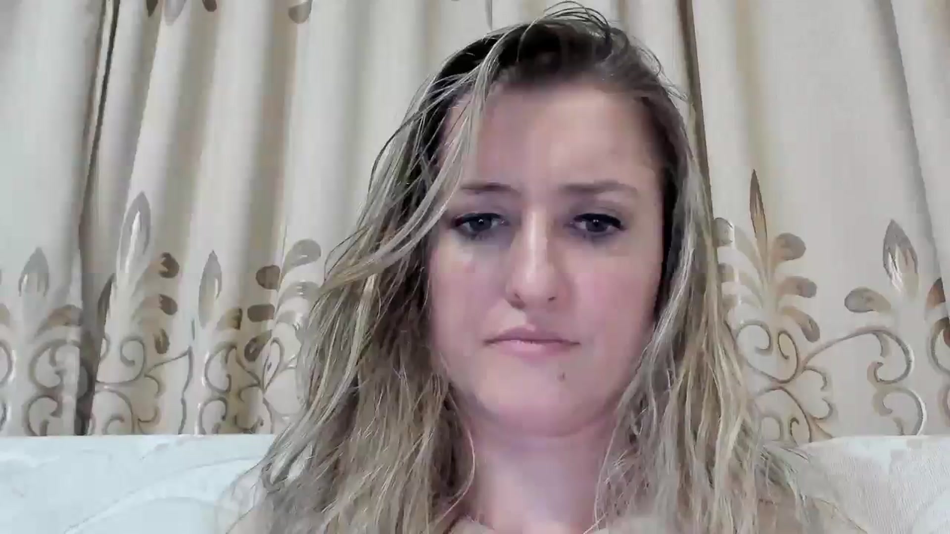 Gallery image thumbnail from BestDream's myfreecams stream on, 10/12/2025, 24:24 image 6 of 20