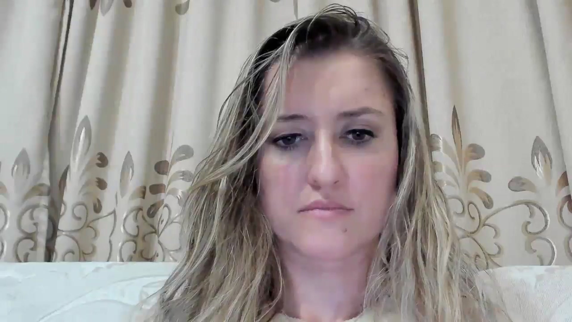 Gallery image thumbnail from BestDream's myfreecams stream on, 10/12/2025, 24:24 image 9 of 20