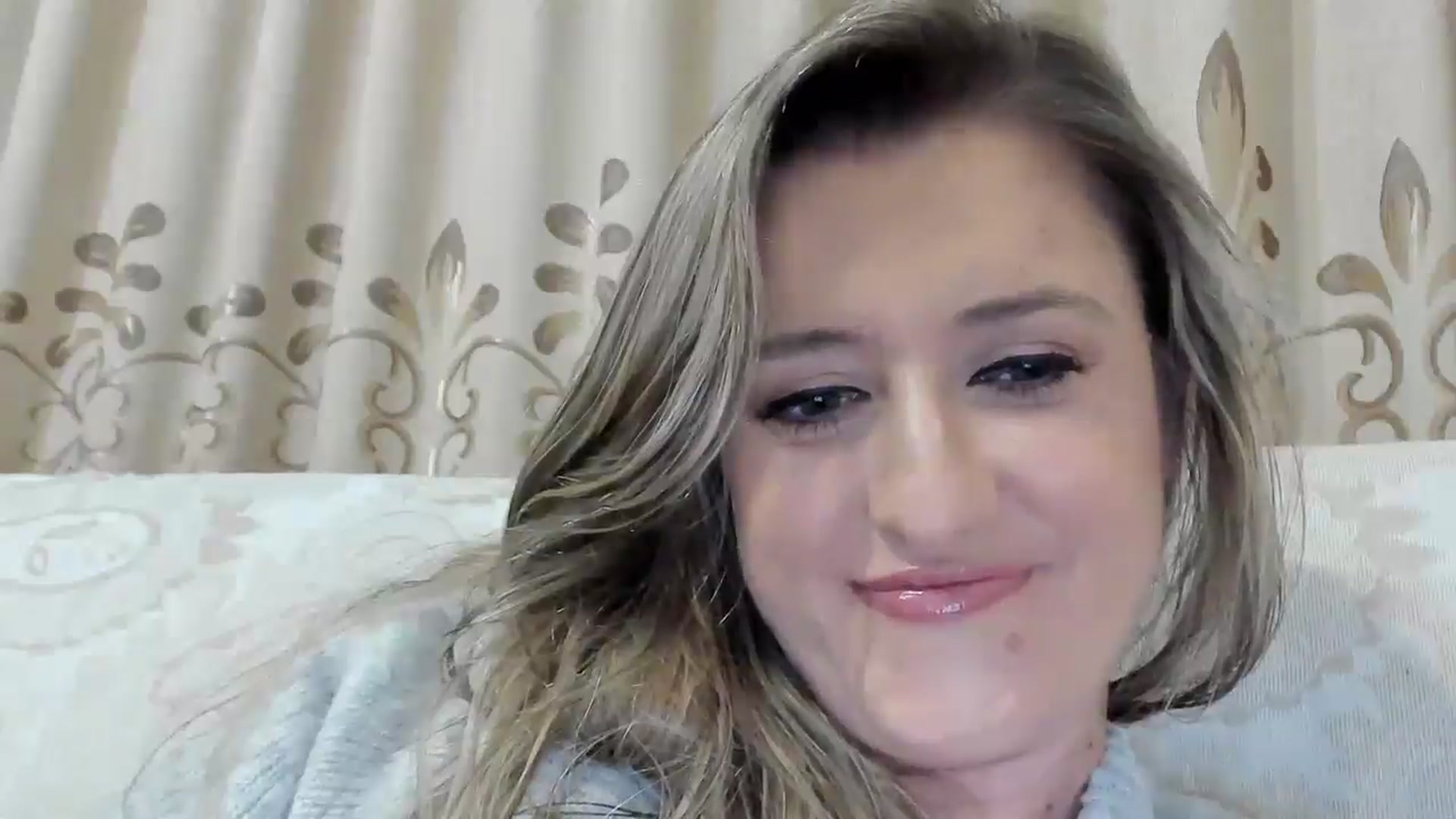 Gallery image thumbnail from BestDream's myfreecams stream on, 10/12/2025, 22:55 image 10 of 20