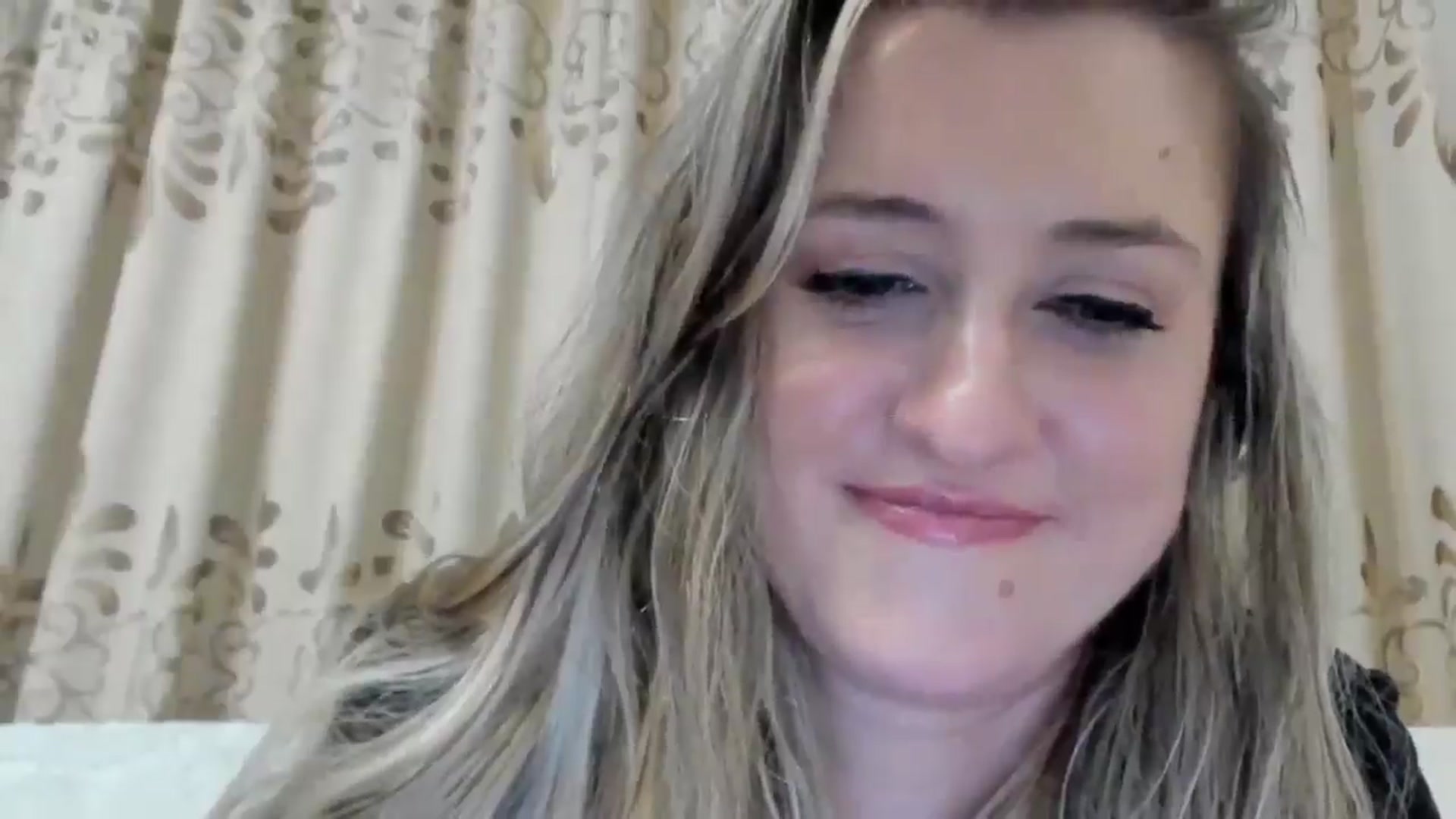 Gallery image thumbnail from BestDream's myfreecams stream on, 10/14/2025, 24:20 image 6 of 20