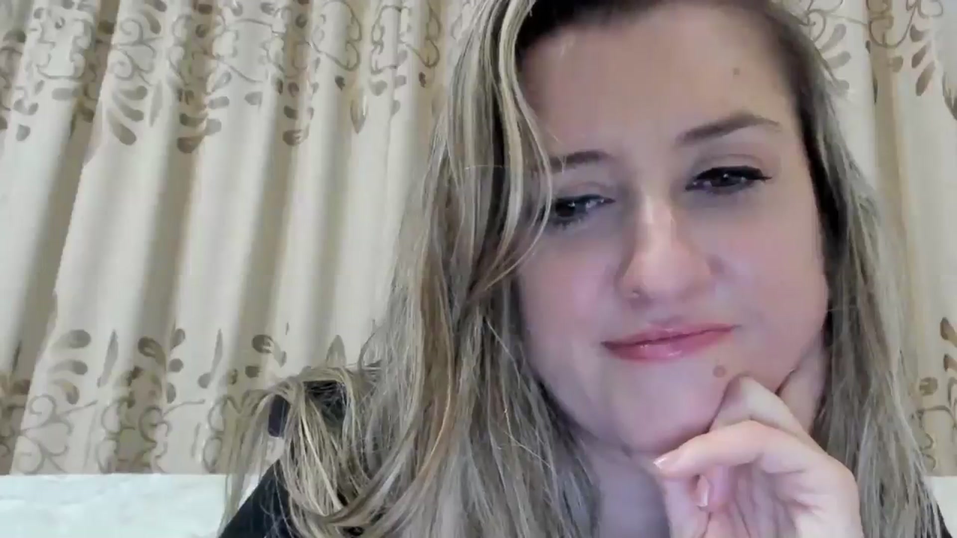 Gallery image thumbnail from BestDream's myfreecams stream on, 10/14/2025, 24:20 image 2 of 20