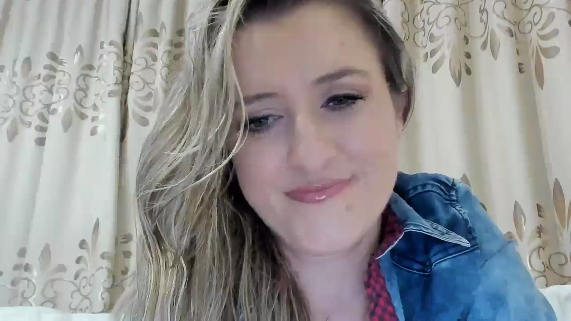 Gallery image thumbnail from BestDream's myfreecams stream on, 10/14/2025, 22:54 image 5 of 20