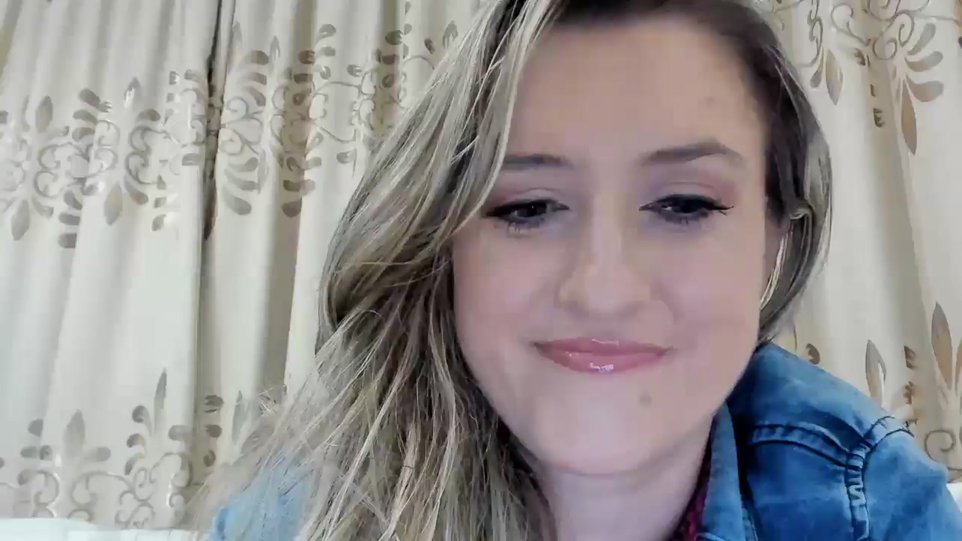 Gallery image thumbnail from BestDream's myfreecams stream on, 10/14/2025, 22:54 image 15 of 20