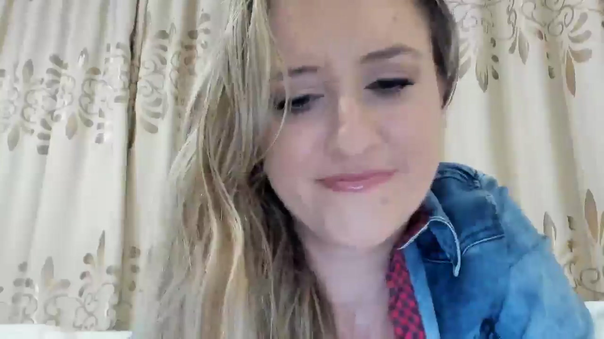 Gallery image thumbnail from BestDream's myfreecams stream on, 10/14/2025, 22:54 image 4 of 20