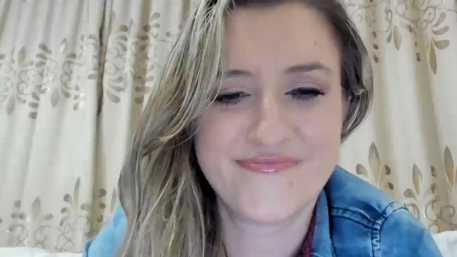 Gallery image thumbnail from BestDream's myfreecams stream on, 10/14/2025, 22:54 image 3 of 20