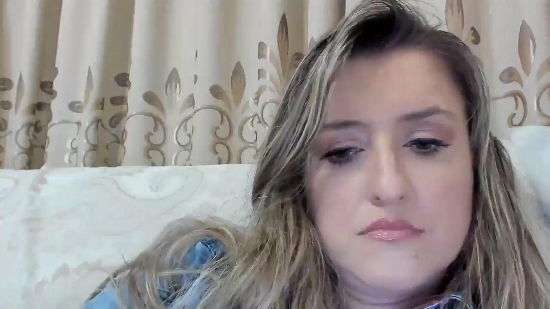 Gallery image thumbnail from BestDream's myfreecams stream on, 10/15/2025, 24:11 image 17 of 20
