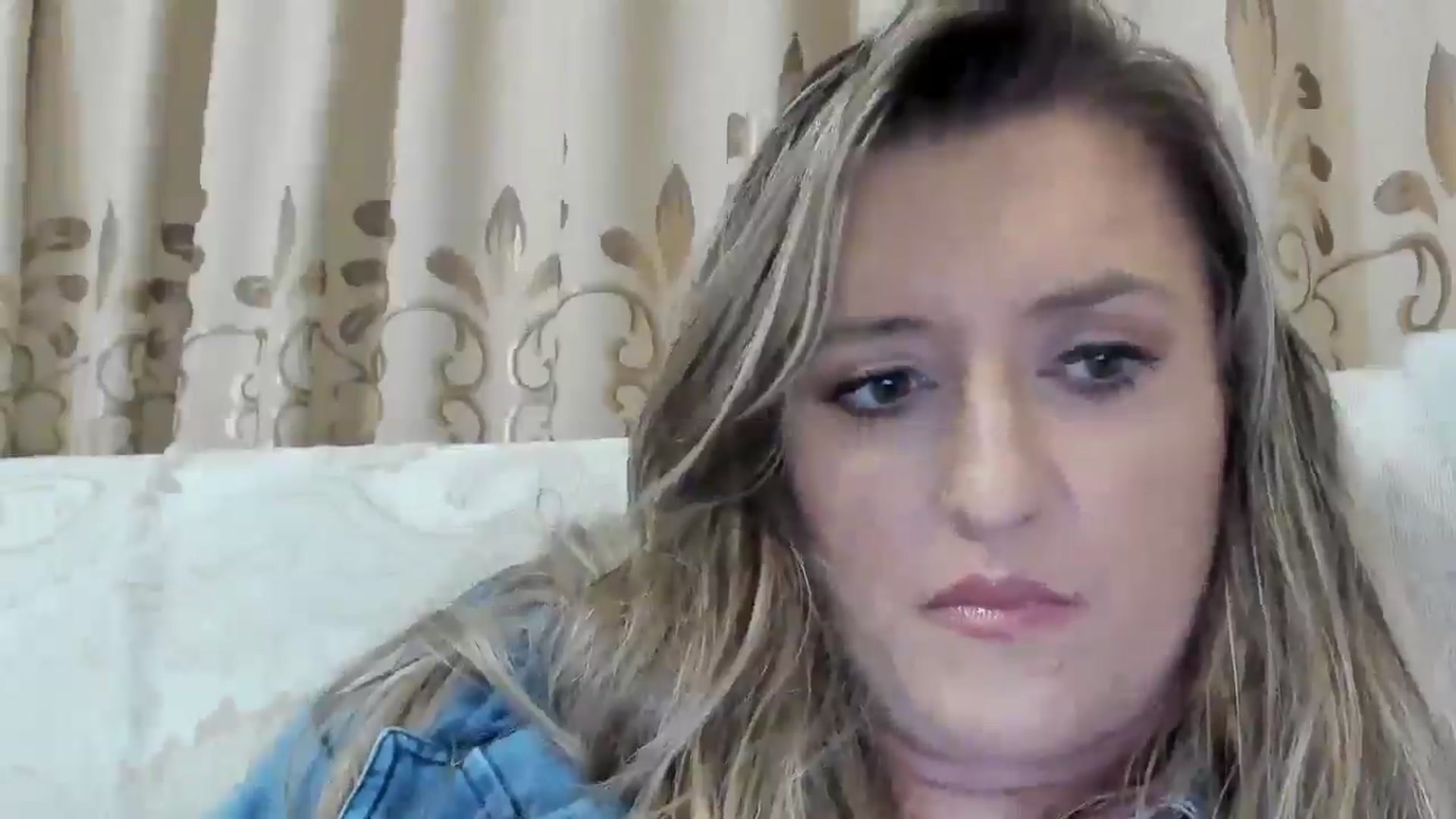 Gallery image thumbnail from BestDream's myfreecams stream on, 10/15/2025, 24:11 image 14 of 20