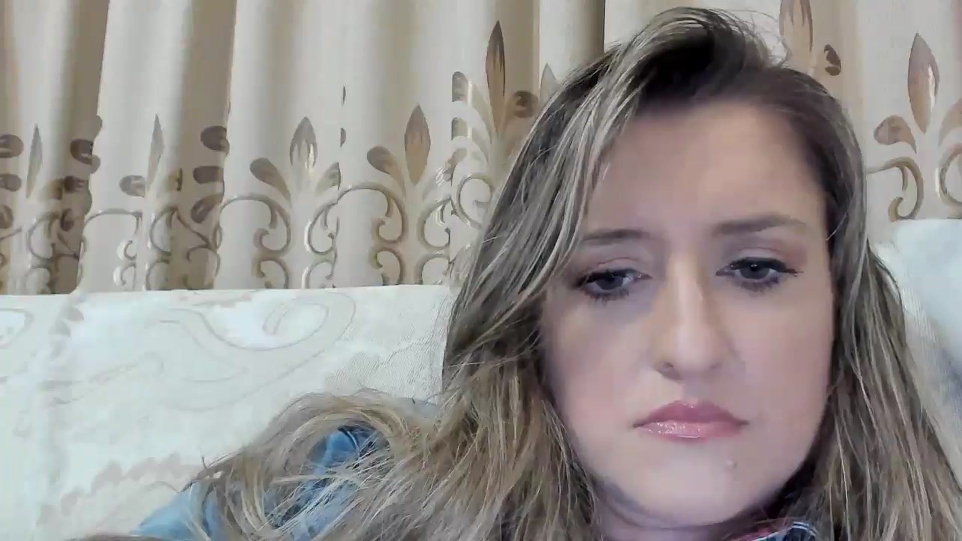 Gallery image thumbnail from BestDream's myfreecams stream on, 10/15/2025, 24:11 image 19 of 20