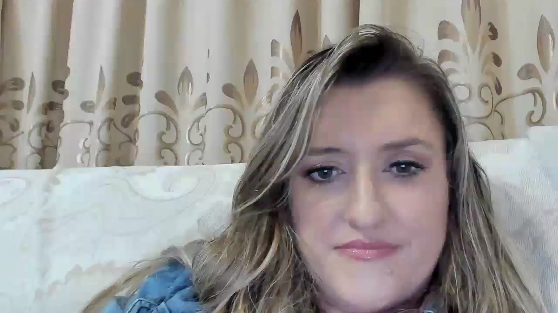Gallery image thumbnail from BestDream's myfreecams stream on, 10/15/2025, 24:11 image 13 of 20