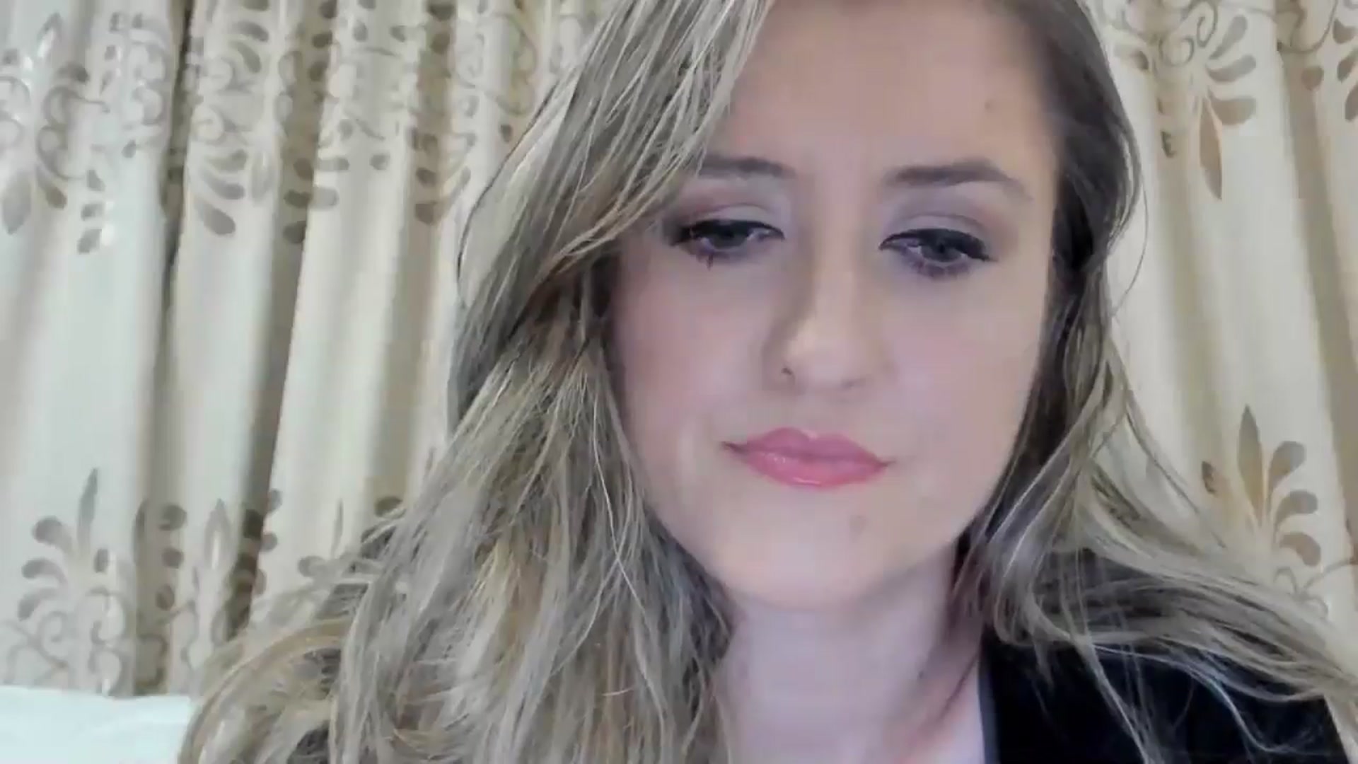 Gallery image thumbnail from BestDream's myfreecams stream on, 10/15/2025, 23:13 image 7 of 20
