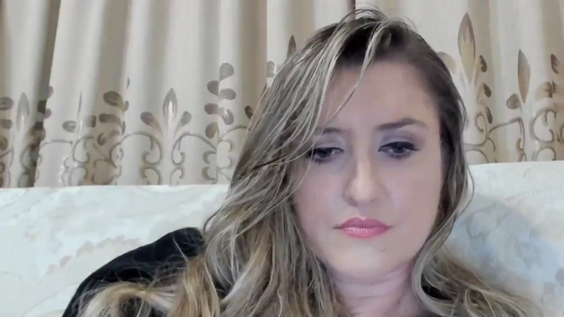 Gallery image thumbnail from BestDream's myfreecams stream on, 10/15/2025, 23:13 image 18 of 20