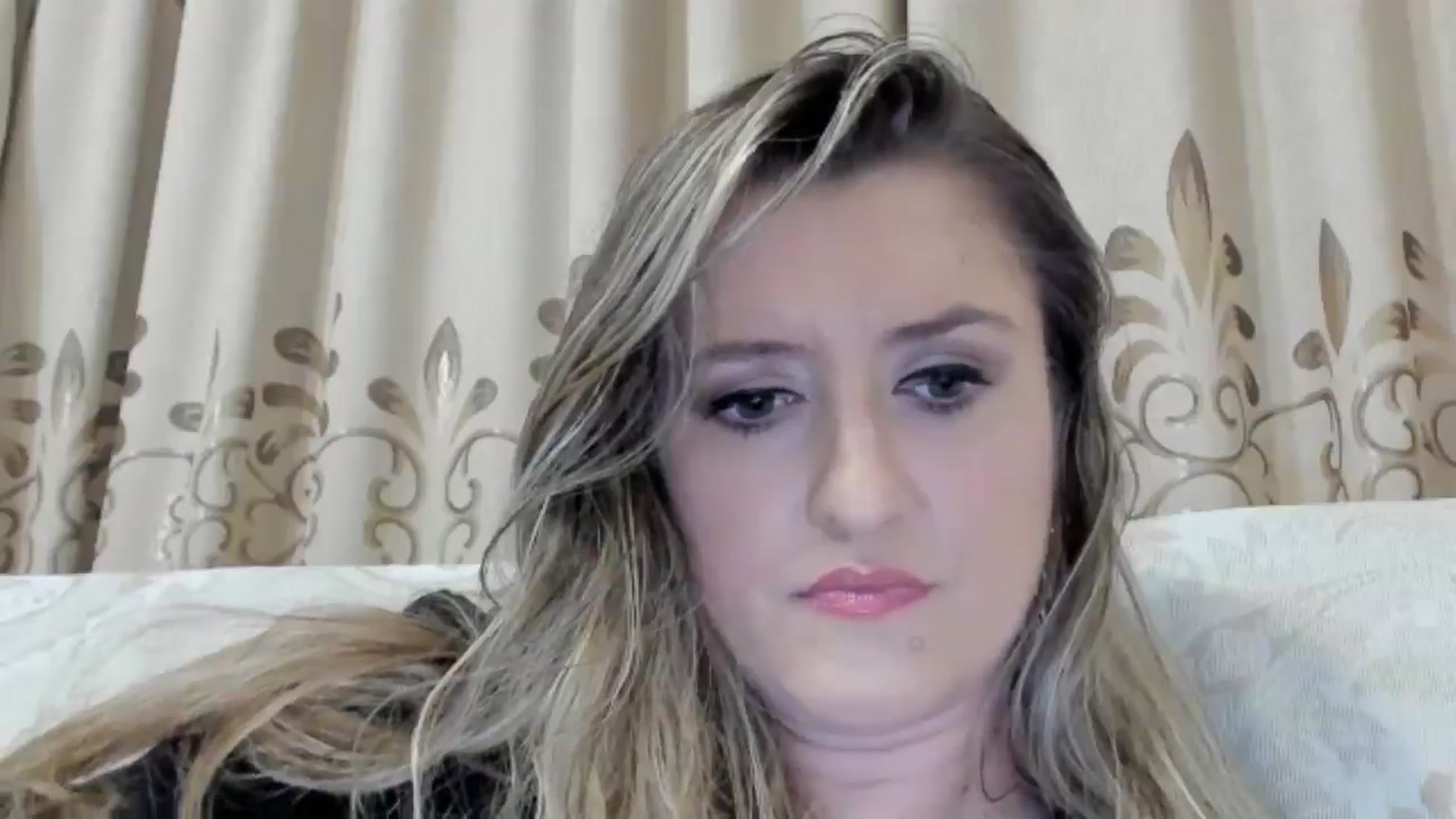 Gallery image thumbnail from BestDream's myfreecams stream on, 10/15/2025, 23:13 image 13 of 20