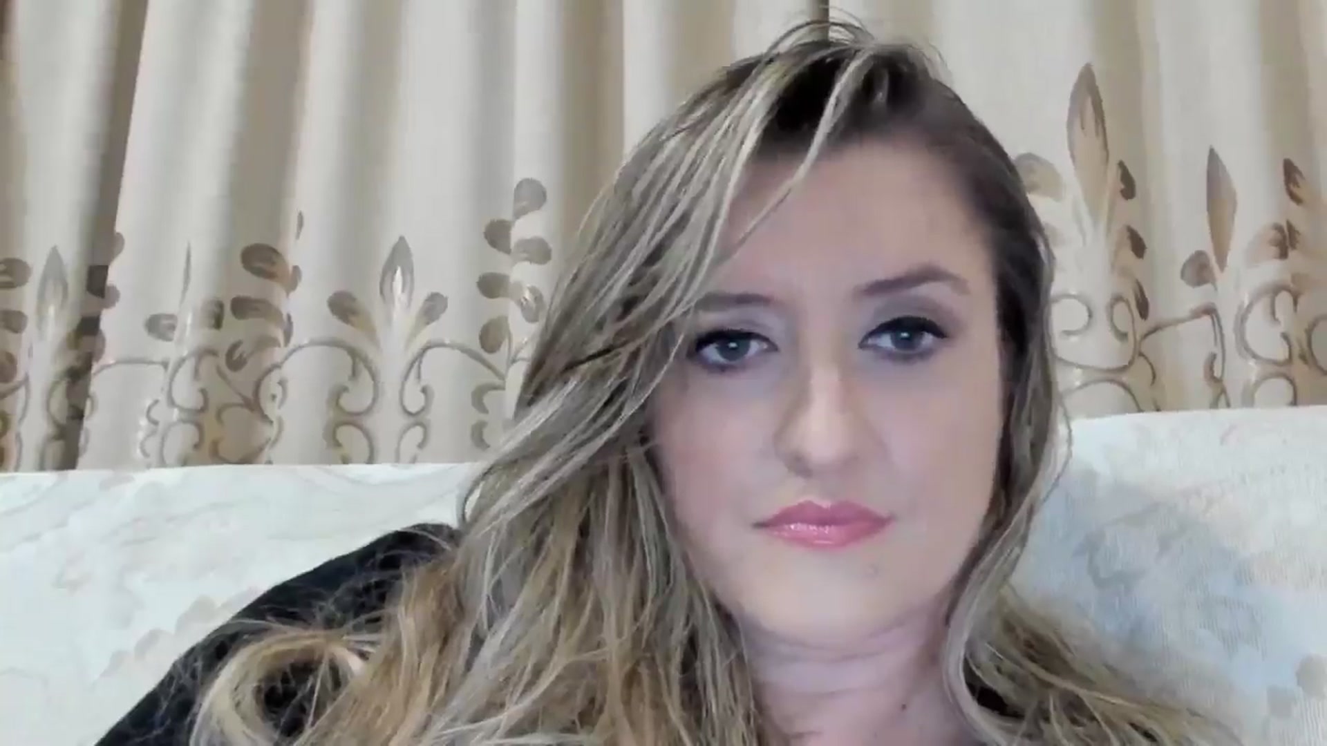 Gallery image thumbnail from BestDream's myfreecams stream on, 10/15/2025, 23:13 image 14 of 20