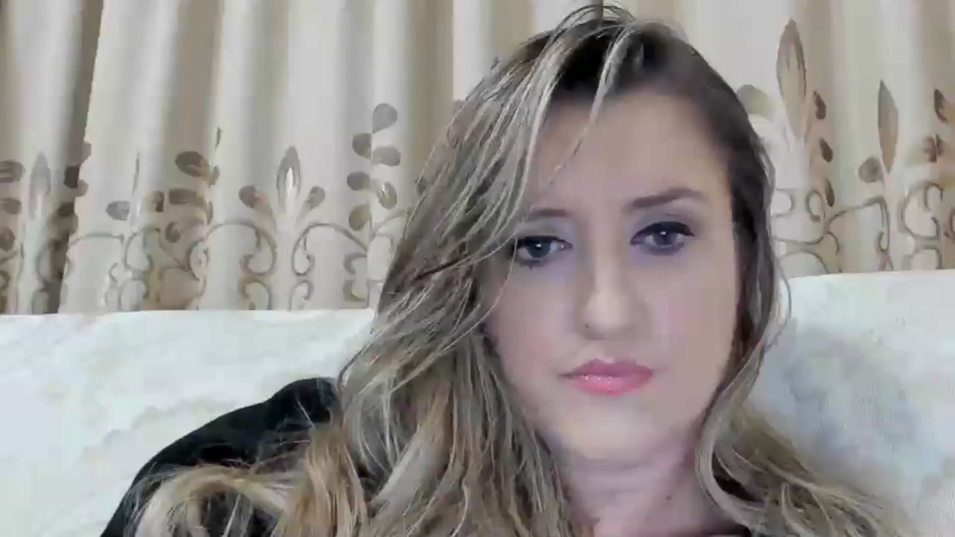 Gallery image thumbnail from BestDream's myfreecams stream on, 10/15/2025, 23:13 image 16 of 20