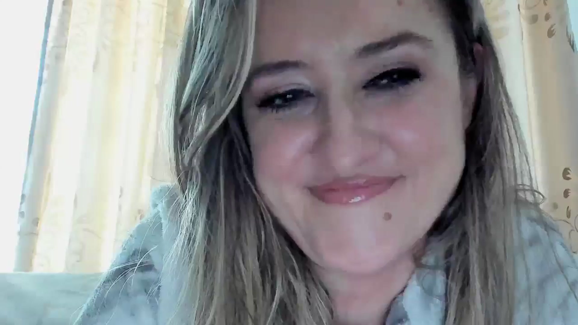 Gallery image thumbnail from BestDream's myfreecams stream on, 10/17/2025, 09:54 image 8 of 20