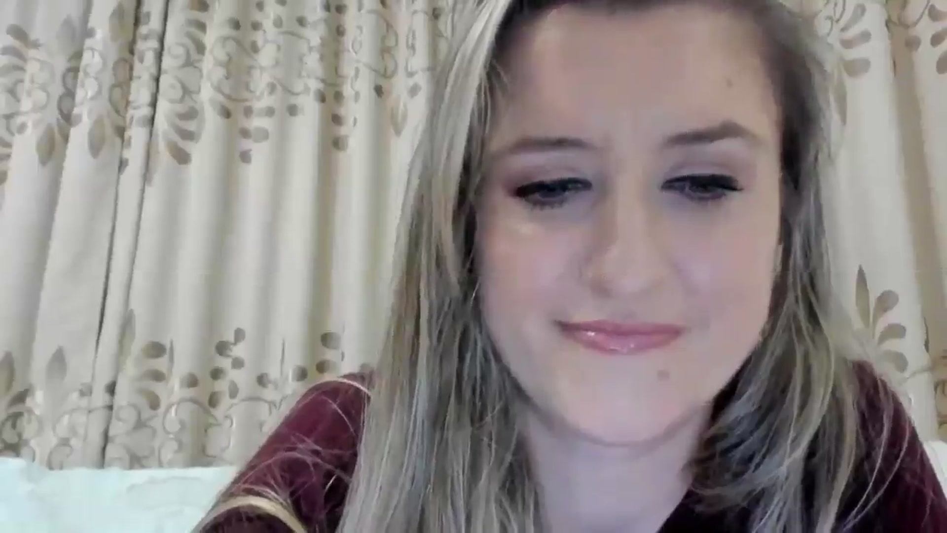 Gallery image thumbnail from BestDream's myfreecams stream on, 10/17/2025, 22:48 image 10 of 20