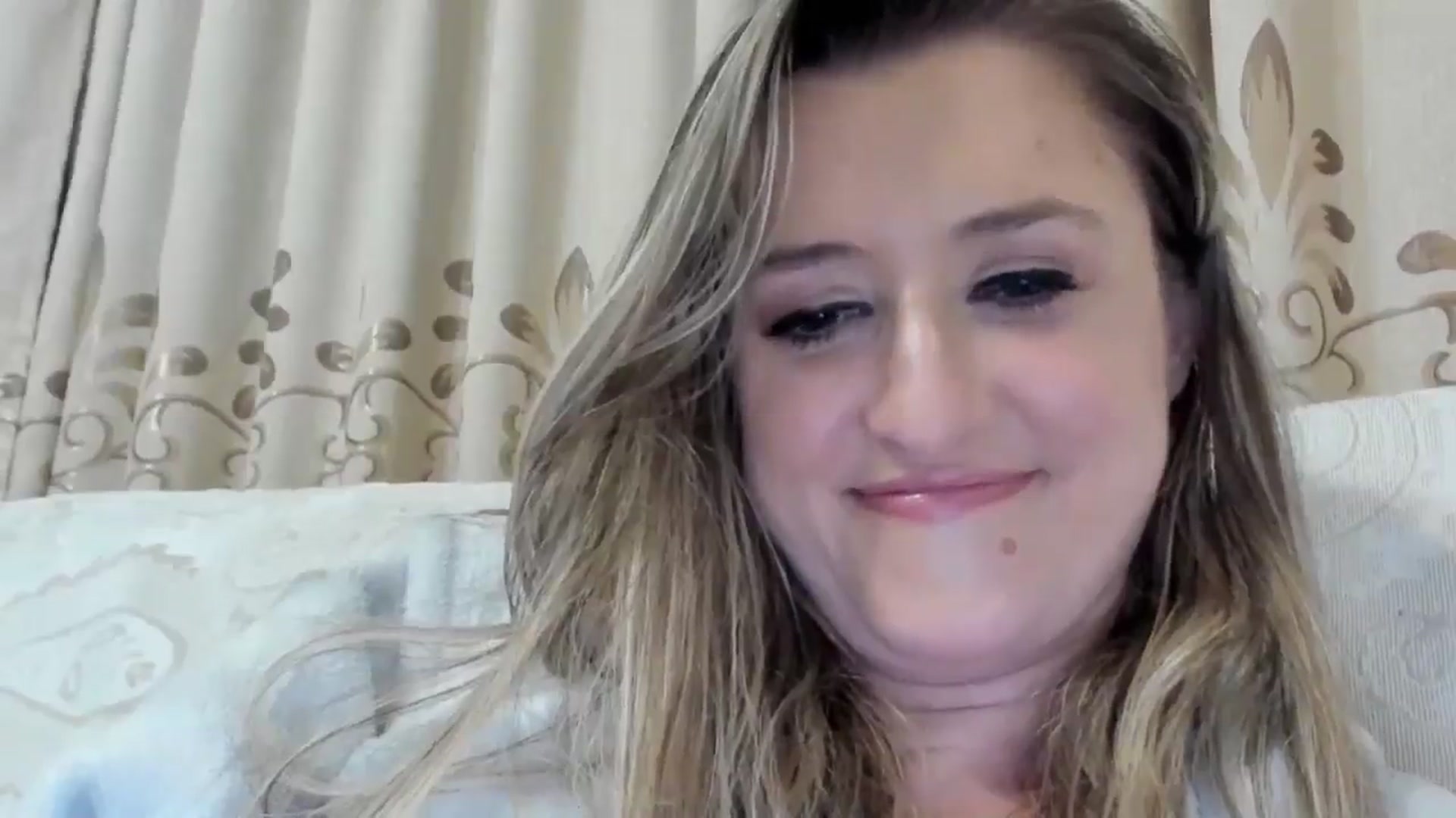 Gallery image thumbnail from BestDream's myfreecams stream on, 10/18/2025, 03:00 image 8 of 20