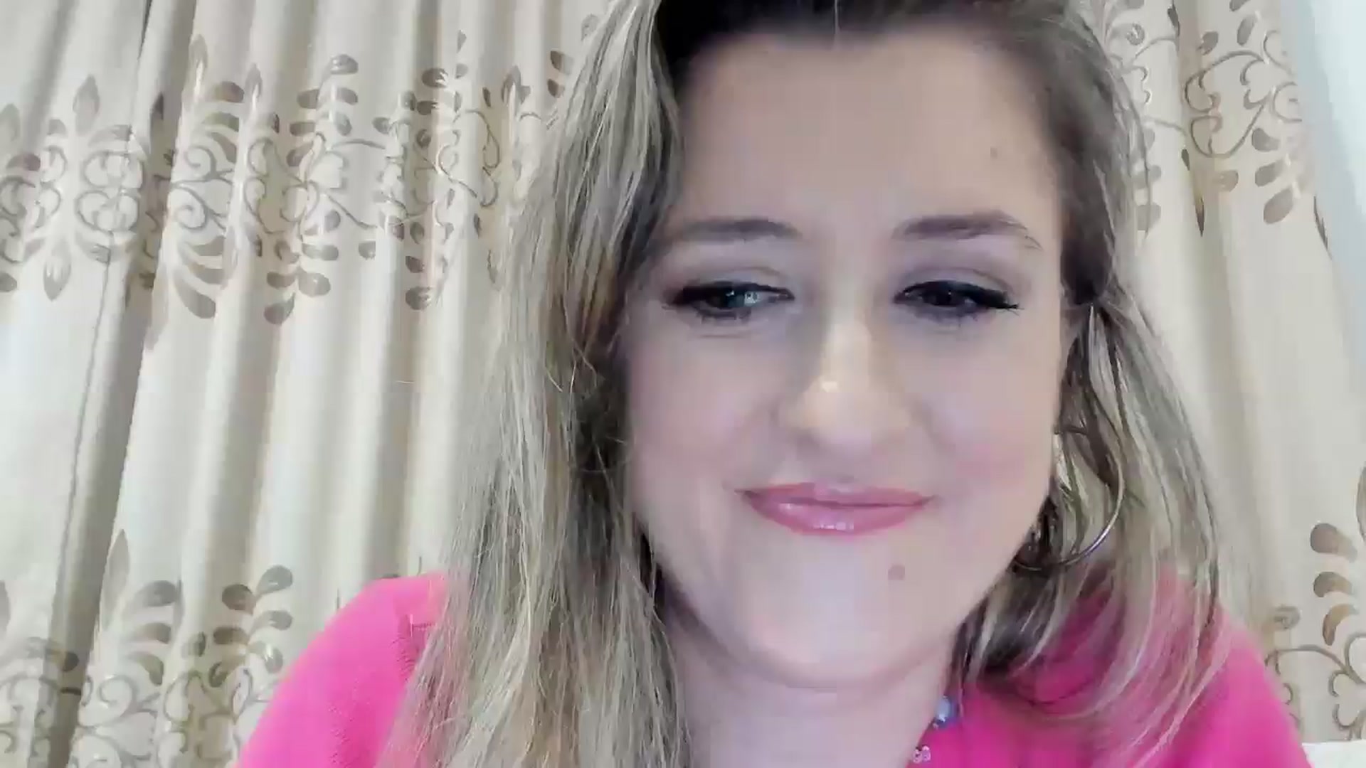 Gallery image thumbnail from BestDream's myfreecams stream on, 10/19/2025, 21:44 image 1 of 20