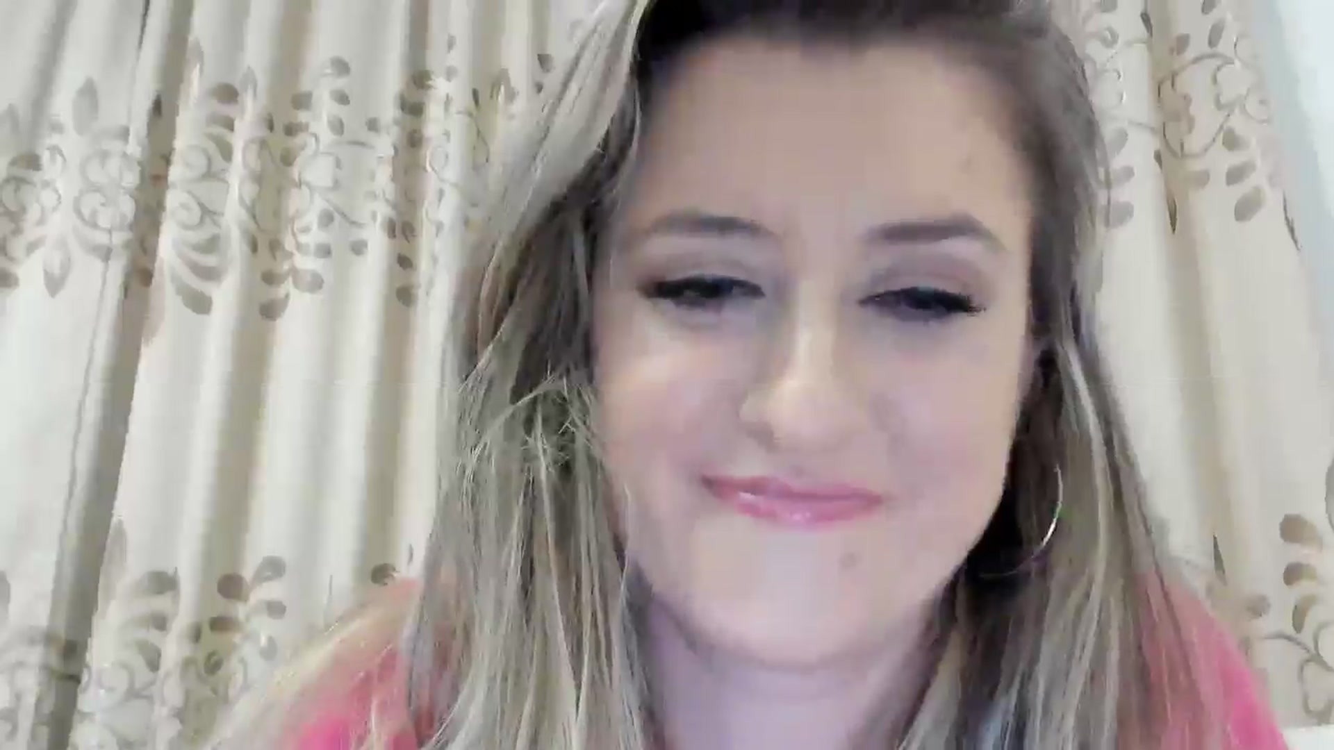 Gallery image thumbnail from BestDream's myfreecams stream on, 10/19/2025, 21:44 image 12 of 20