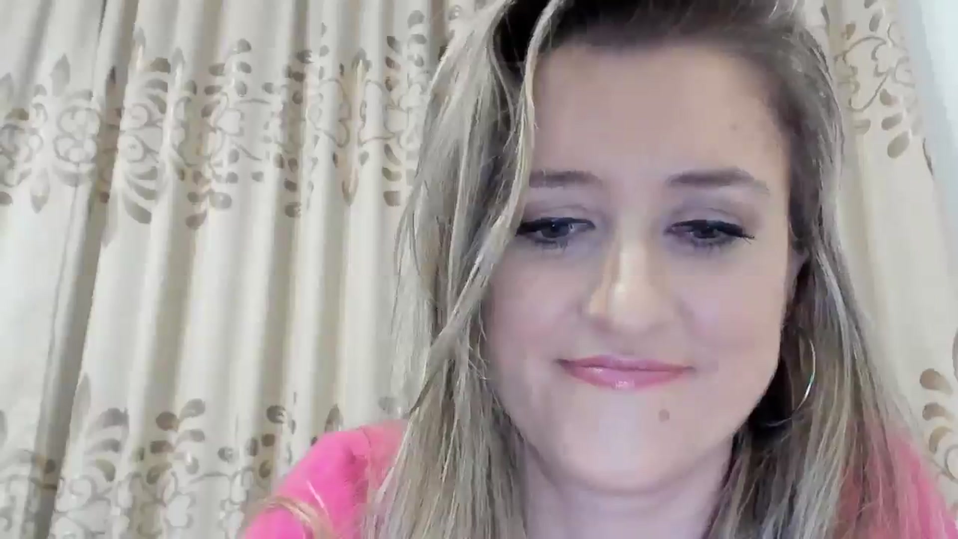 Gallery image thumbnail from BestDream's myfreecams stream on, 10/19/2025, 21:59 image 9 of 20