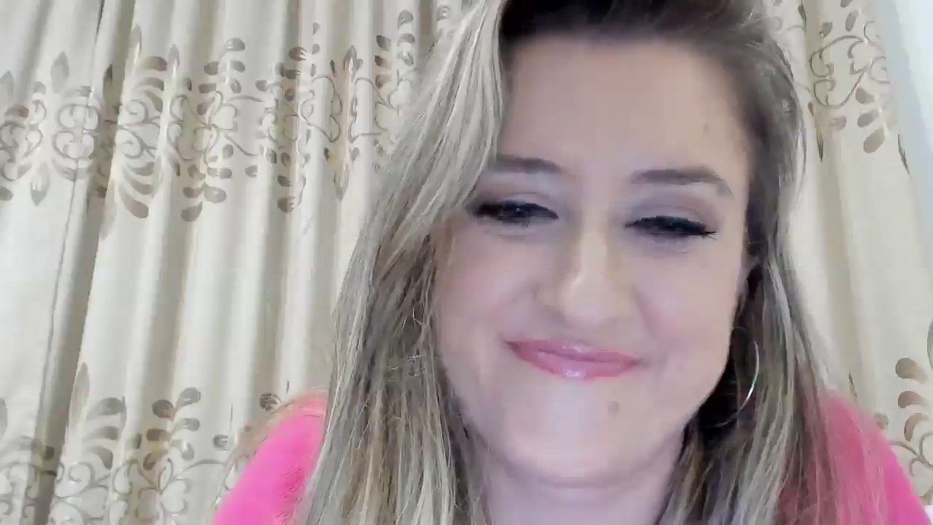 Gallery image thumbnail from BestDream's myfreecams stream on, 10/19/2025, 21:59 image 11 of 20