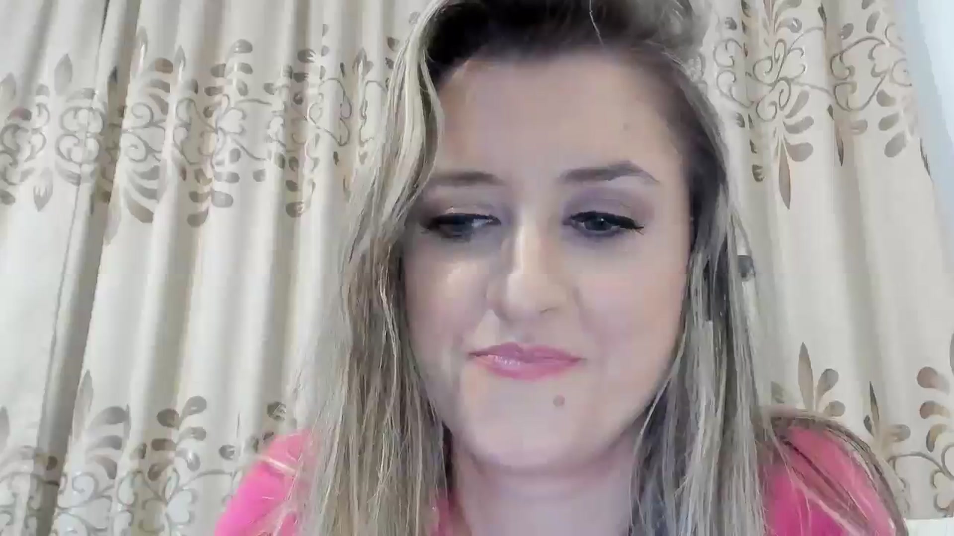 Gallery image thumbnail from BestDream's myfreecams stream on, 10/19/2025, 22:59 image 12 of 20
