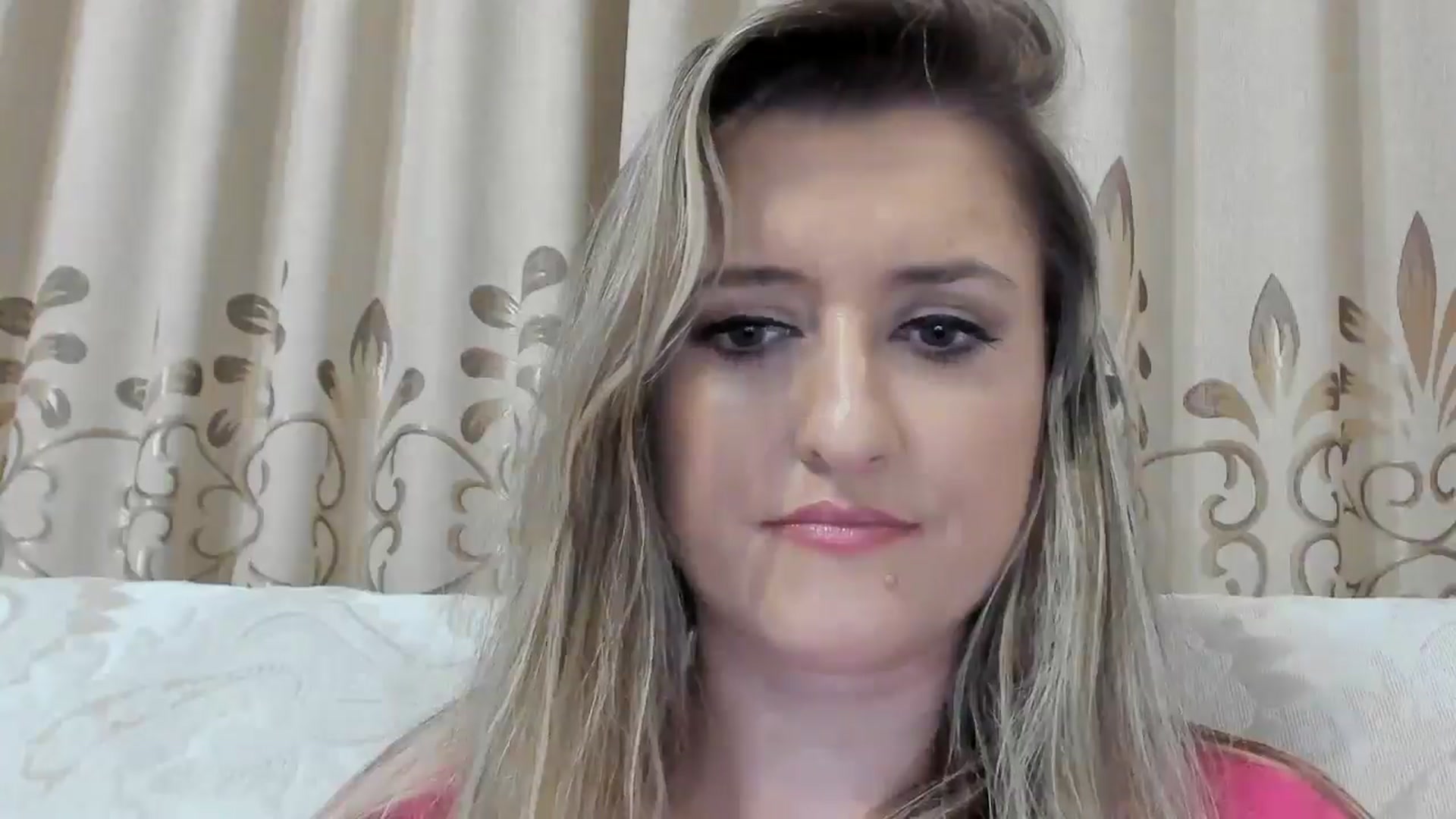 Gallery image thumbnail from BestDream's myfreecams stream on, 10/19/2025, 22:59 image 13 of 20