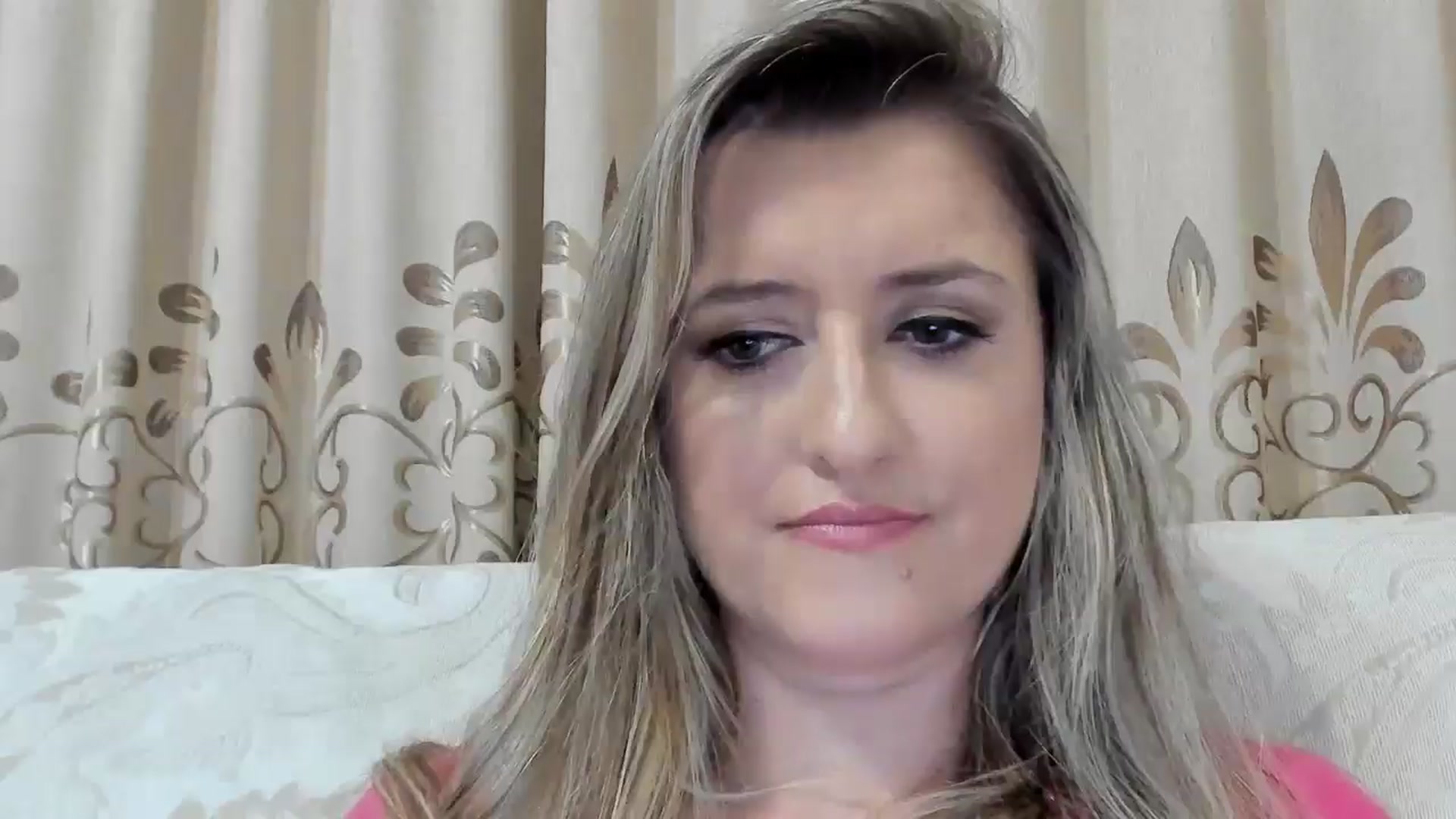 Gallery image thumbnail from BestDream's myfreecams stream on, 10/19/2025, 23:37 image 4 of 20