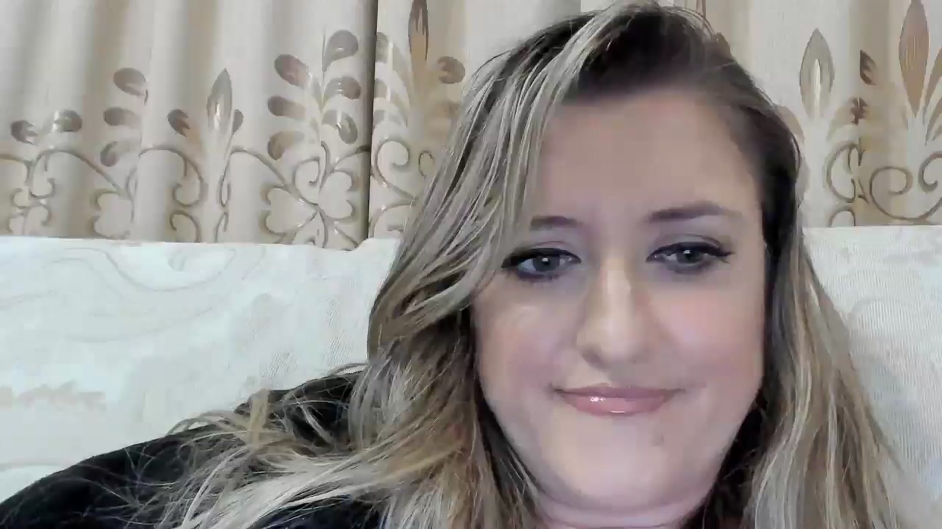 Gallery image thumbnail from BestDream's myfreecams stream on, 10/21/2025, 24:21 image 6 of 20