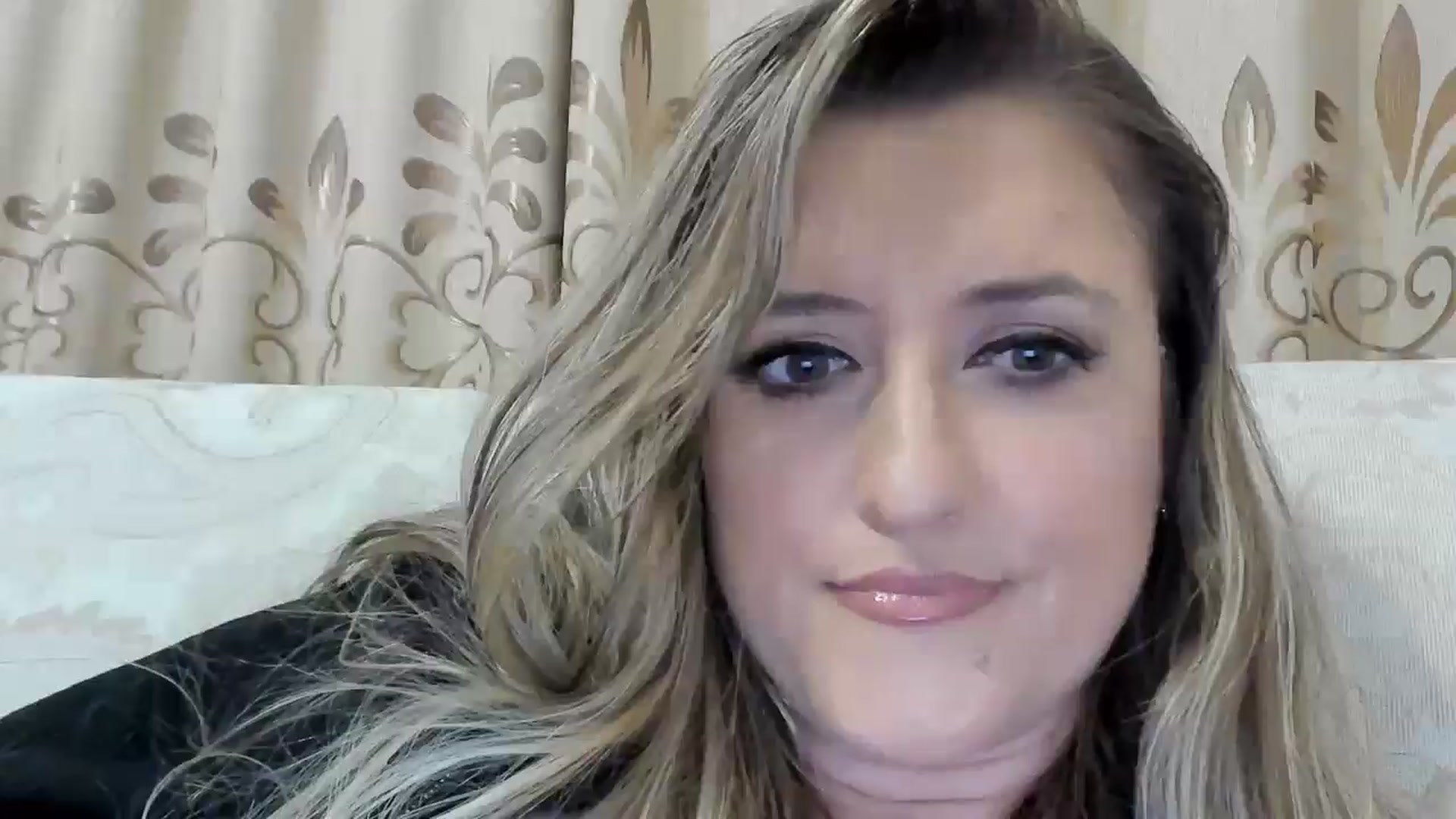 Gallery image thumbnail from BestDream's myfreecams stream on, 10/21/2025, 24:21 image 1 of 20