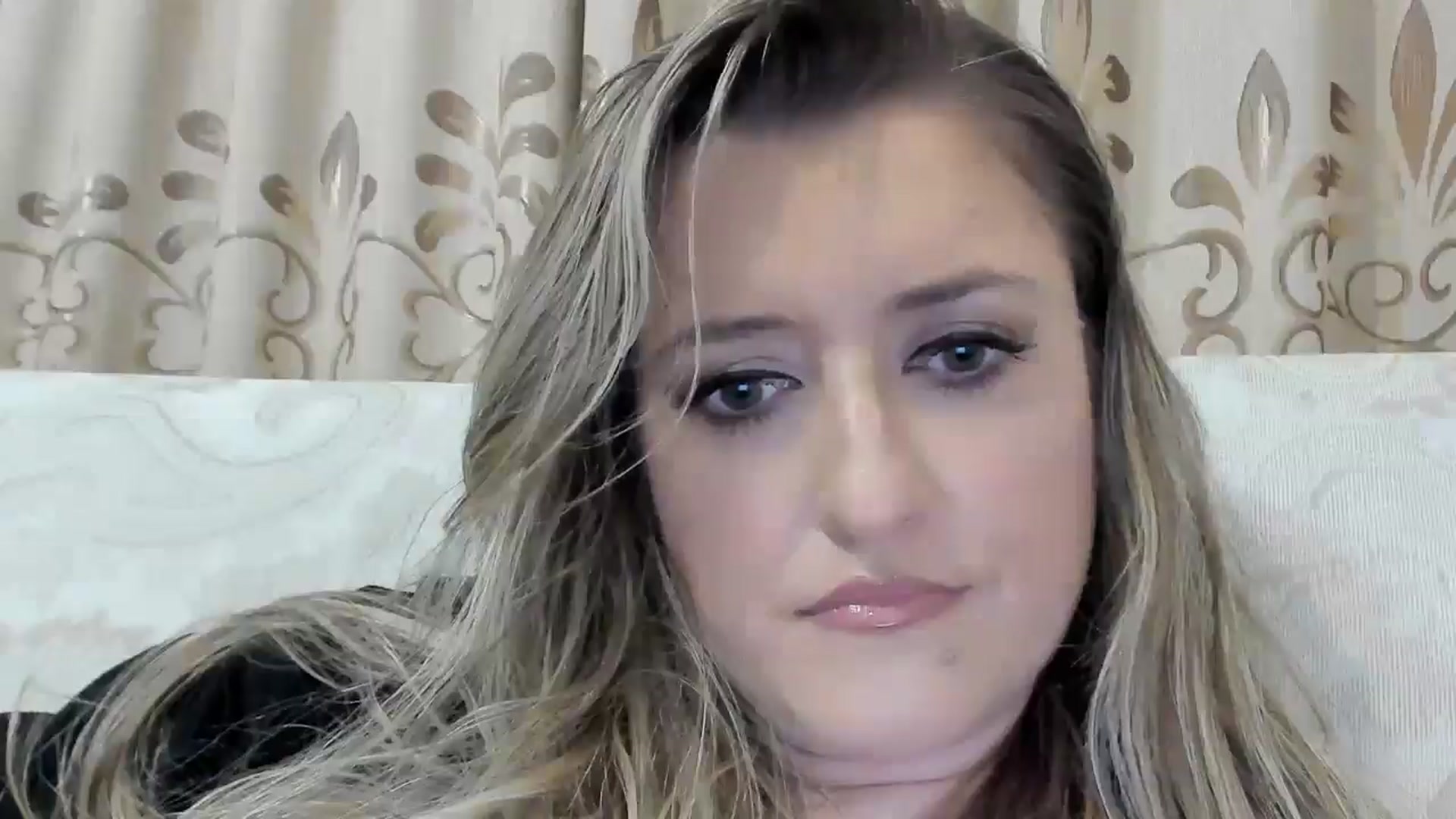 Gallery image thumbnail from BestDream's myfreecams stream on, 10/21/2025, 24:21 image 13 of 20