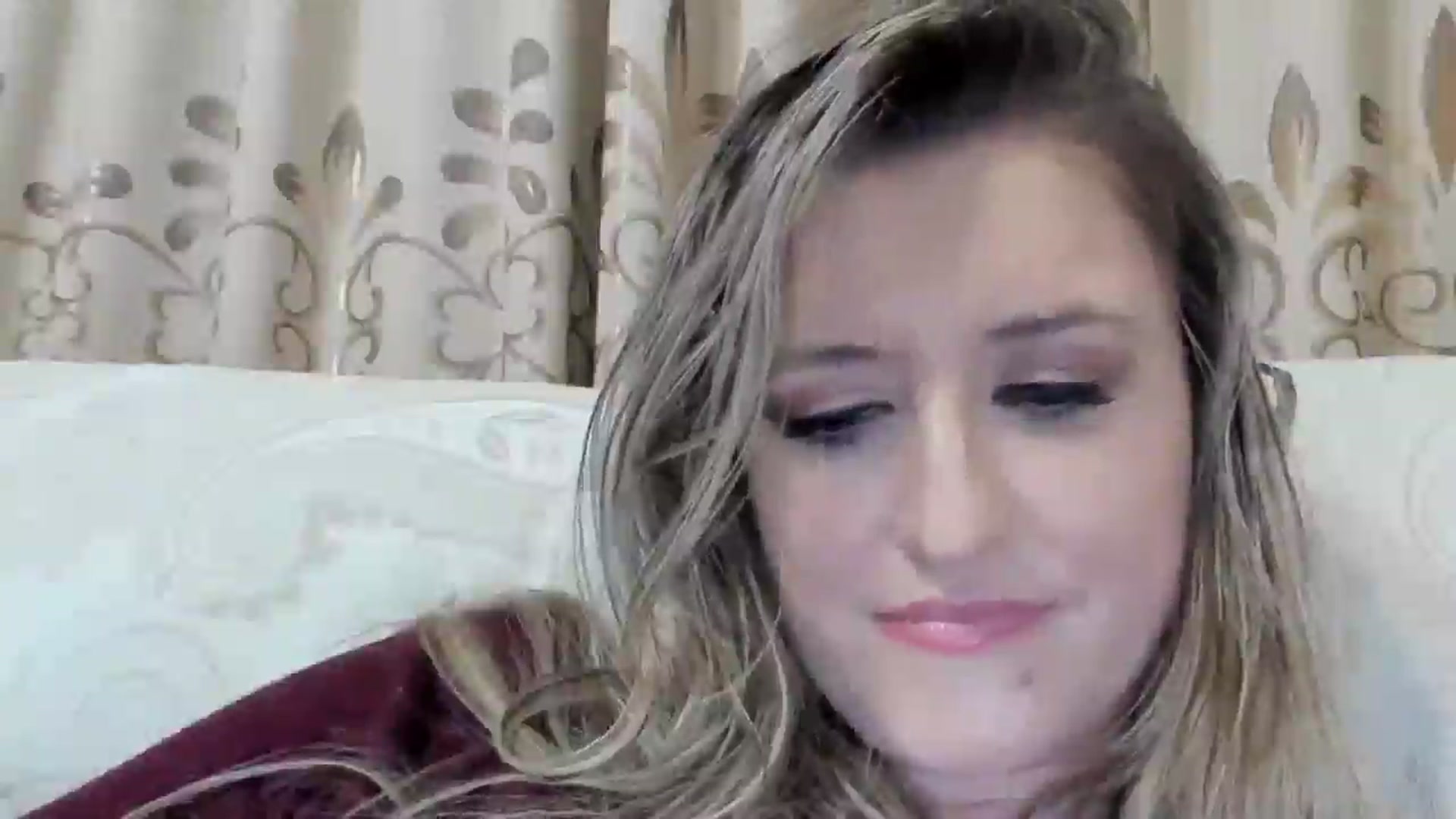 Gallery image thumbnail from BestDream's myfreecams stream on, 10/22/2025, 01:19 image 17 of 20