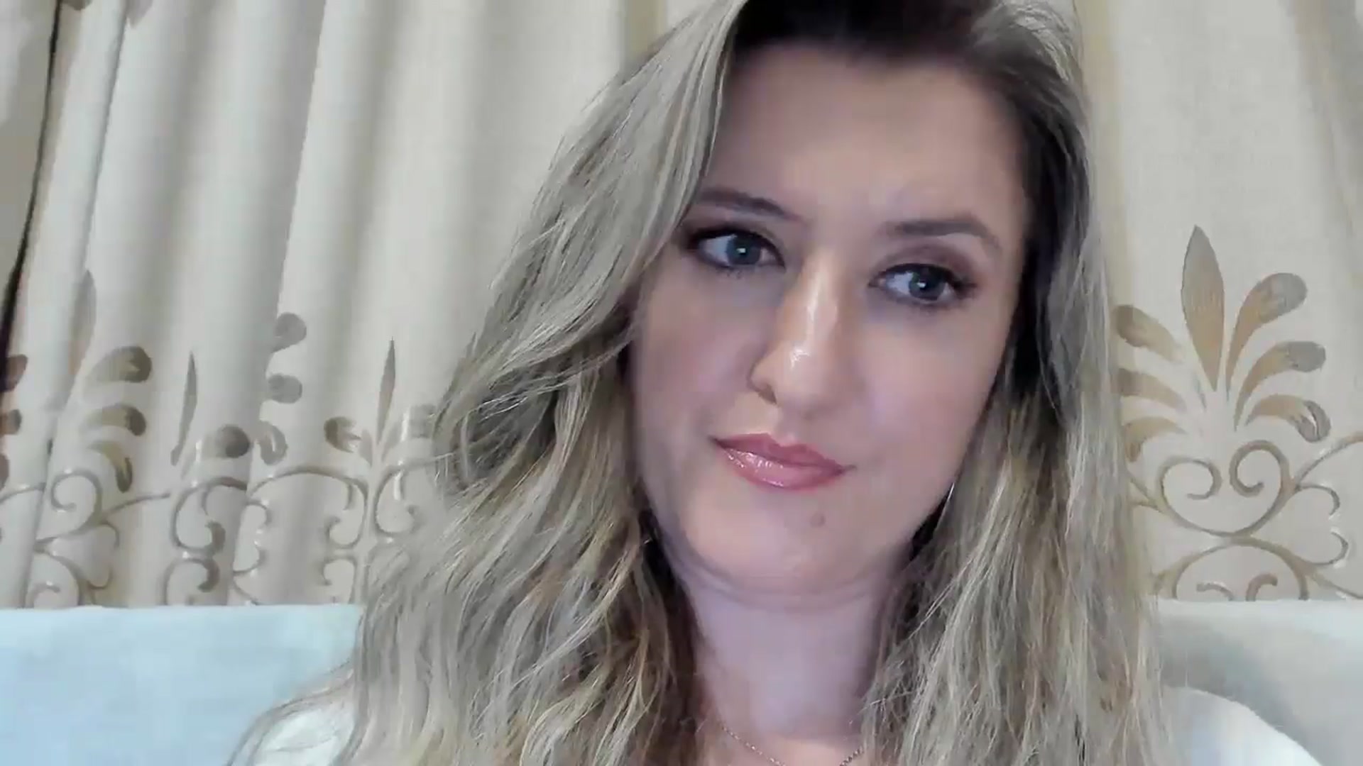 Gallery image thumbnail from BestDream's myfreecams stream on, 10/23/2025, 23:00 image 6 of 20