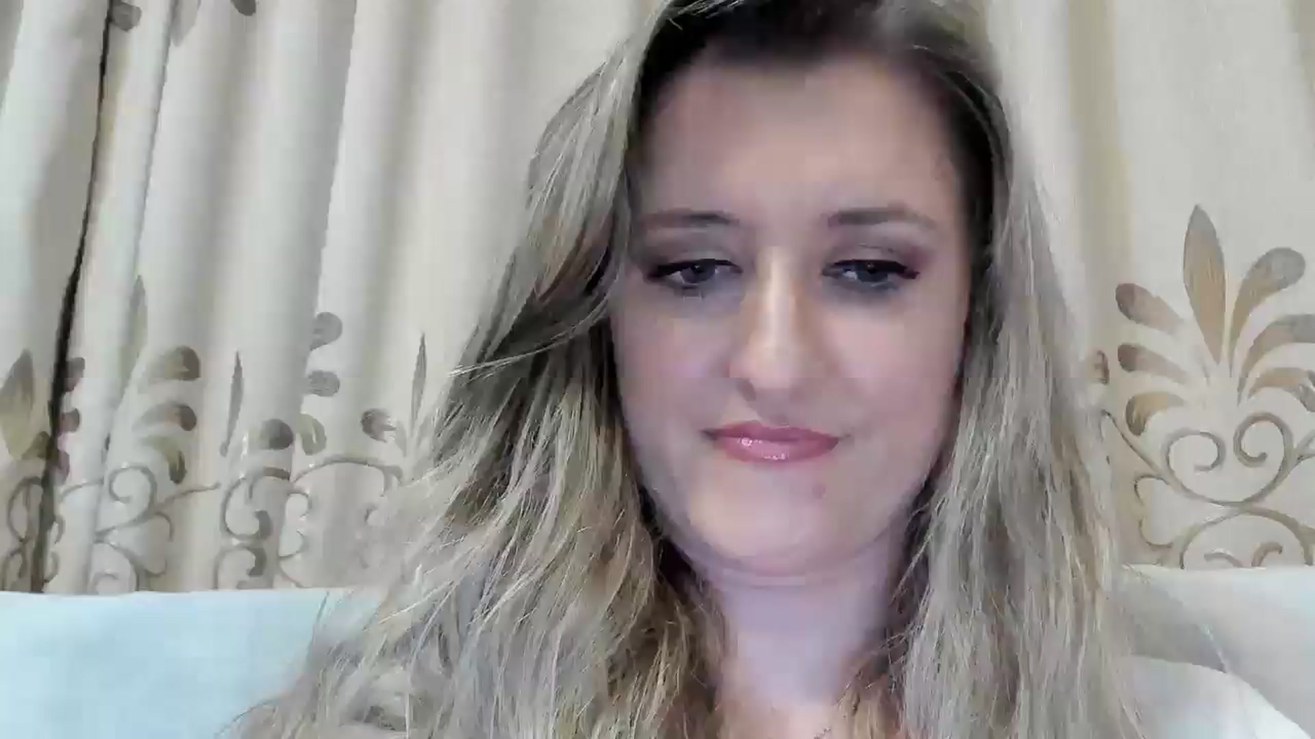 Gallery image thumbnail from BestDream's myfreecams stream on, 10/23/2025, 23:42 image 12 of 20